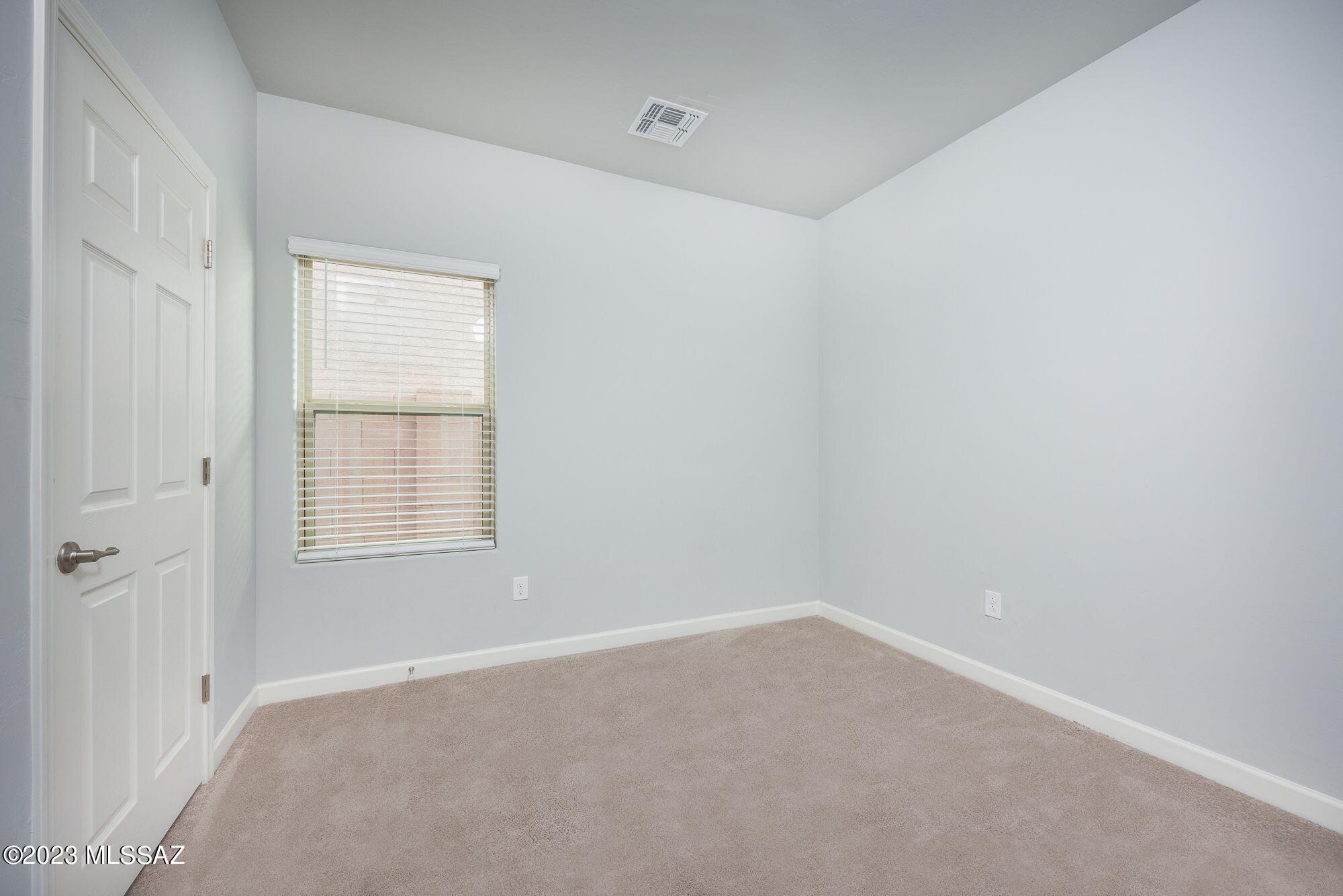 Vista Del Lago Norte SQ20140780198 - Residential Lease