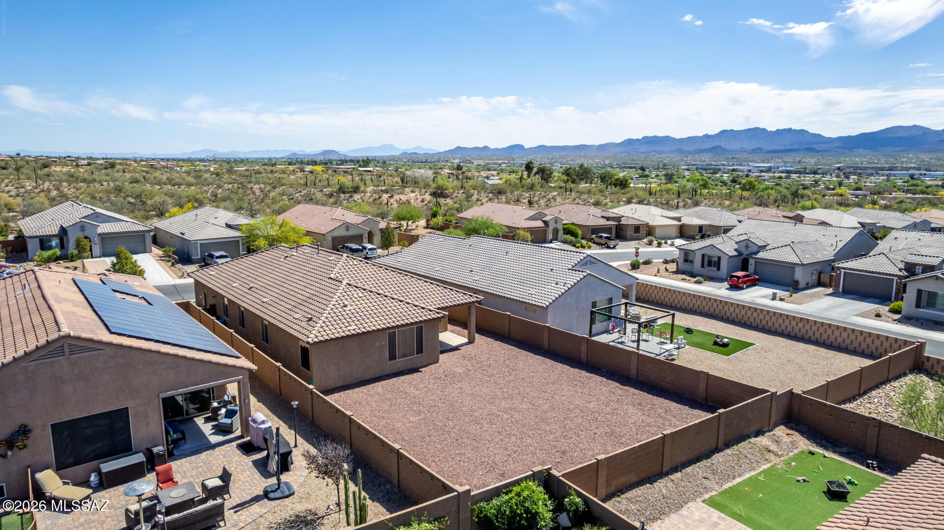 Camino De Oeste SQ20171600112 - Residential