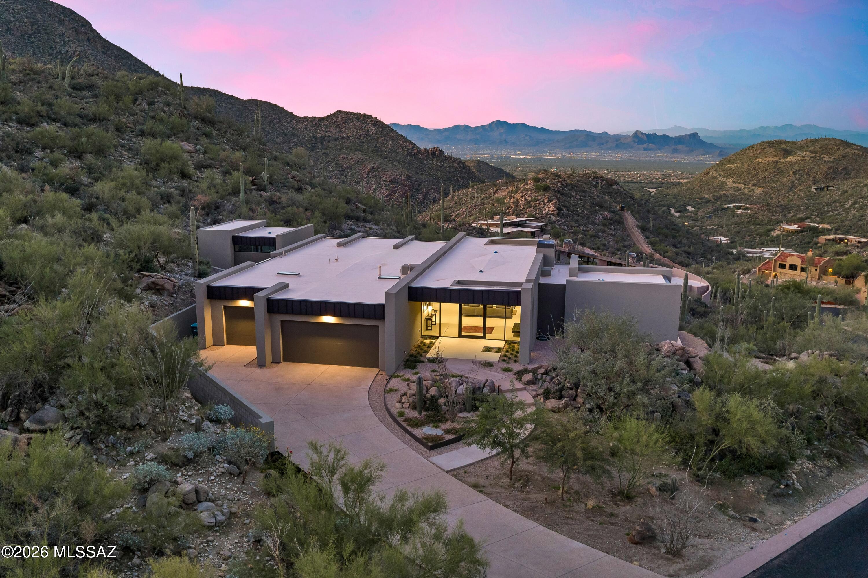 Canyon Pass II At Dove Mountain (49-110) - Residential