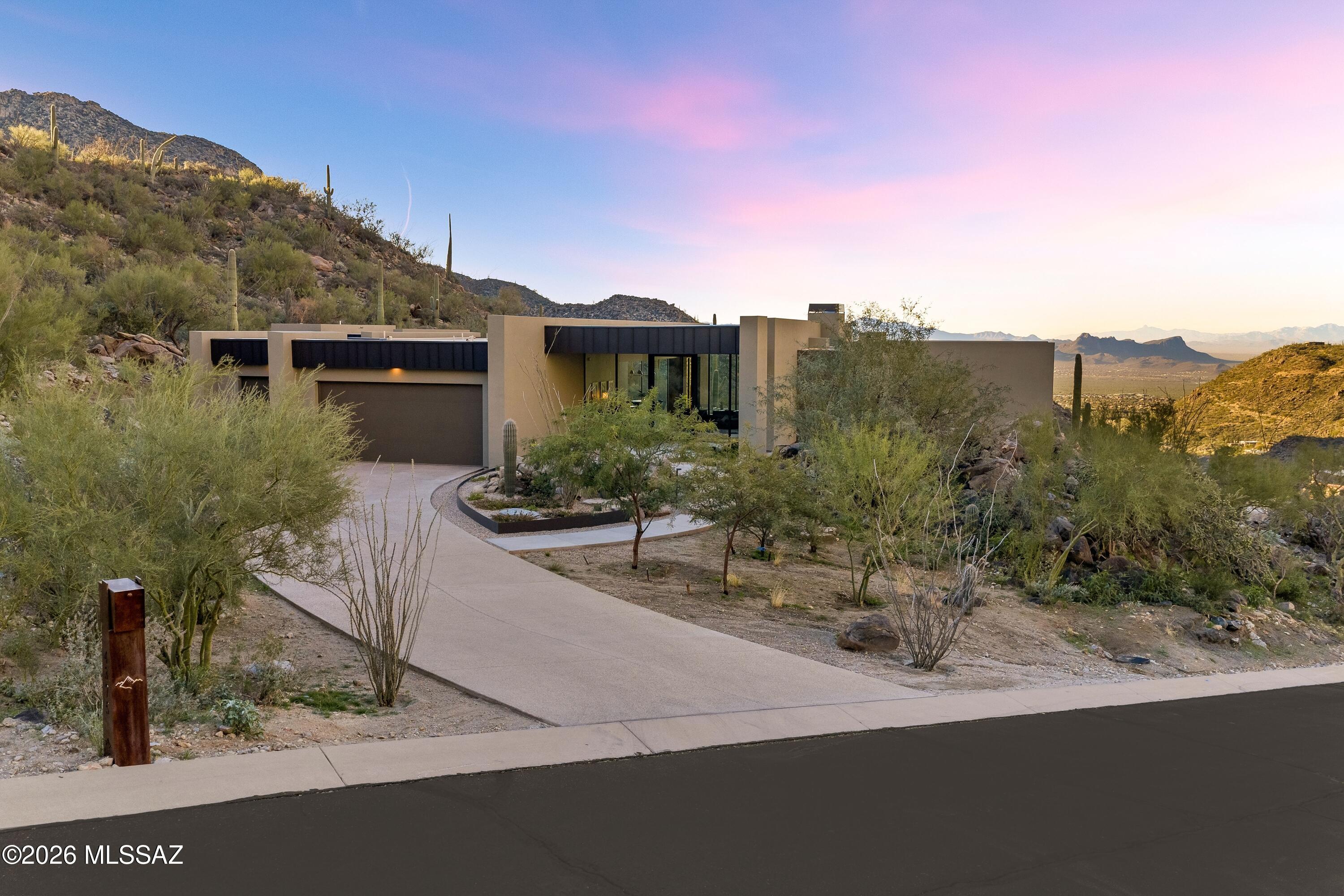 Canyon Pass II At Dove Mountain (49-110) - Residential