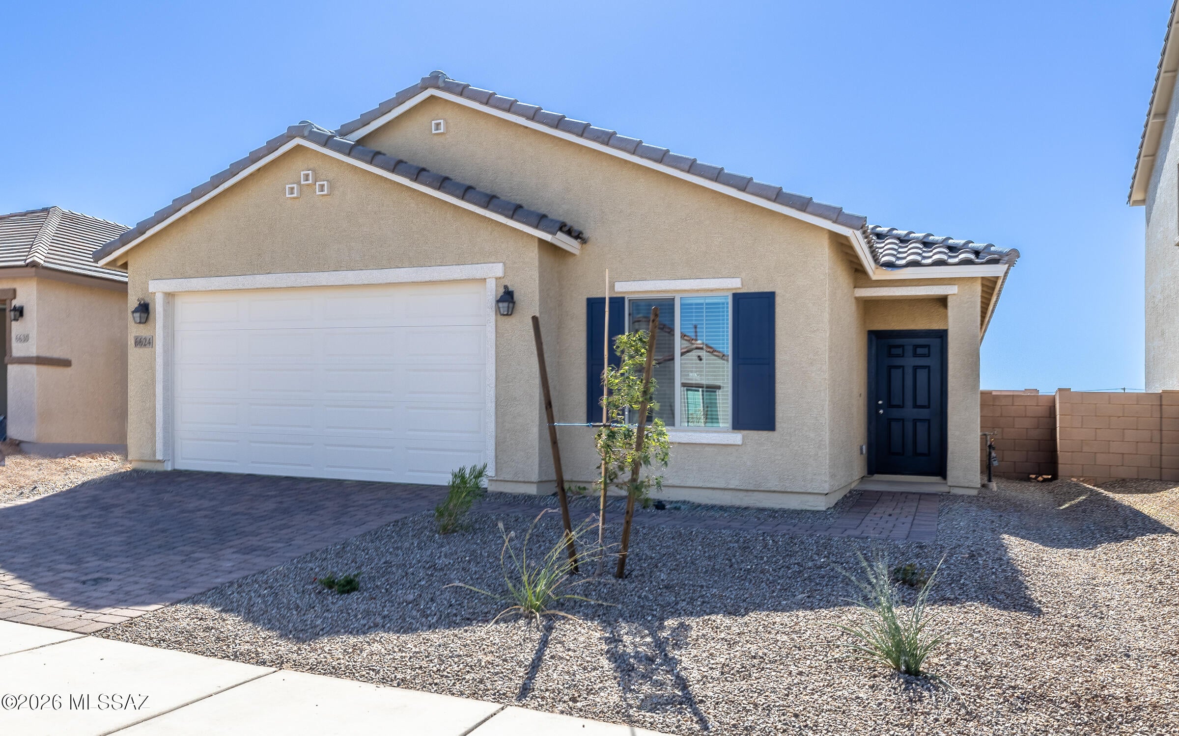 La Estancia De Tucson (1-330) - Residential Lease