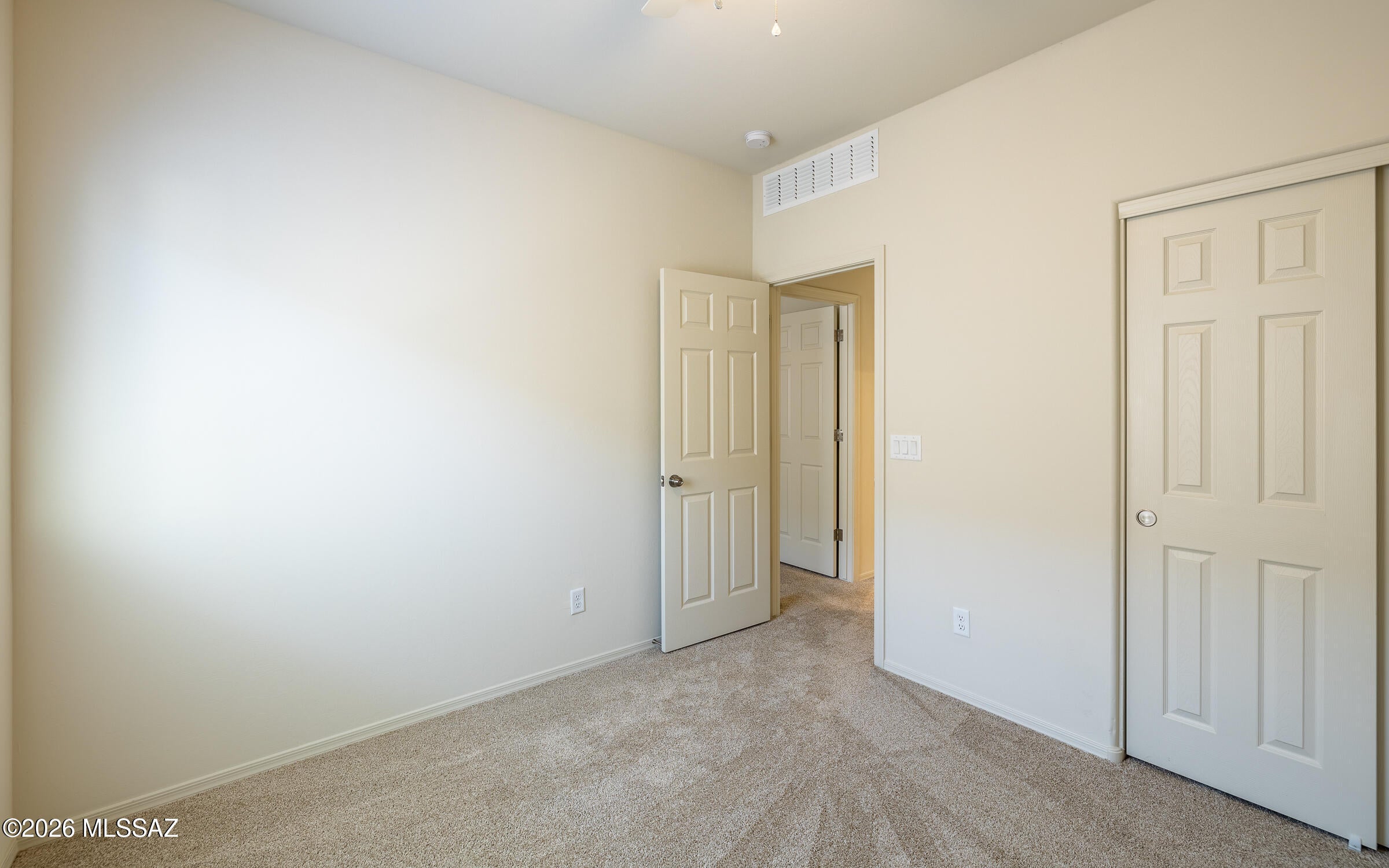 La Estancia De Tucson (1-330) - Residential Lease