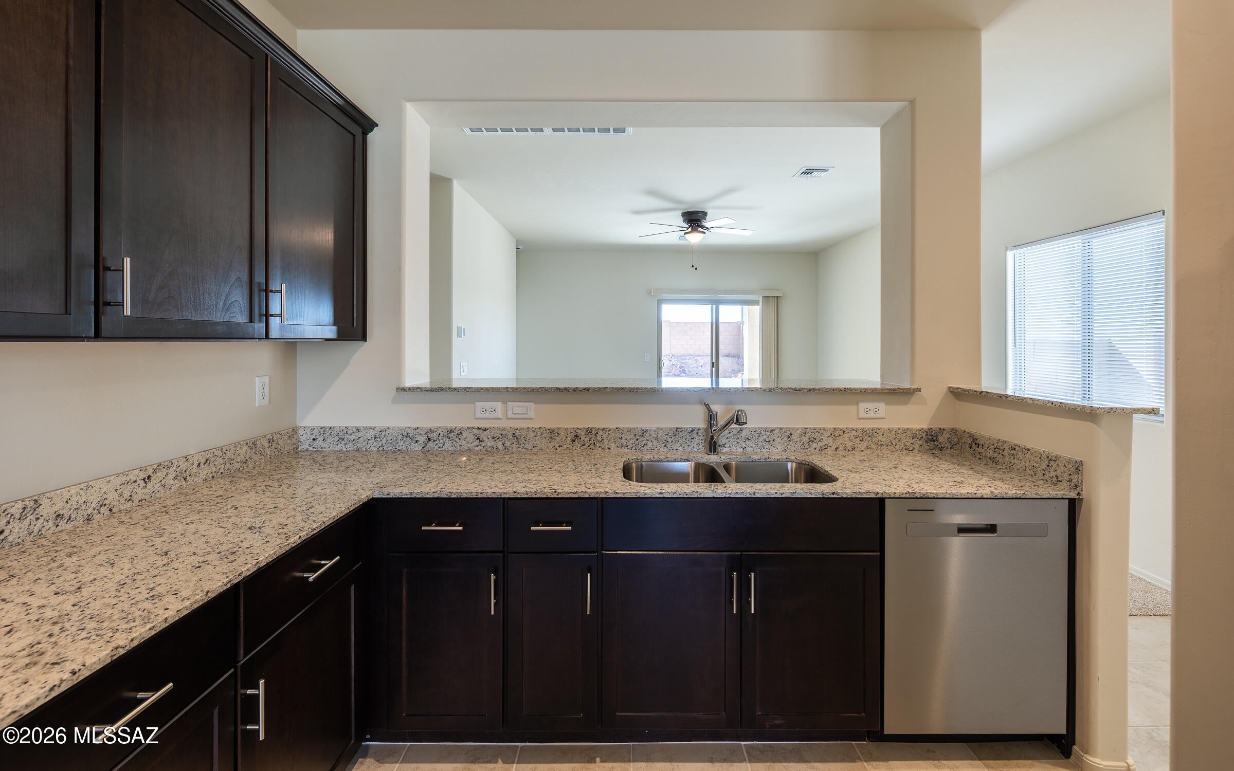 La Estancia De Tucson (1-330) - Residential Lease