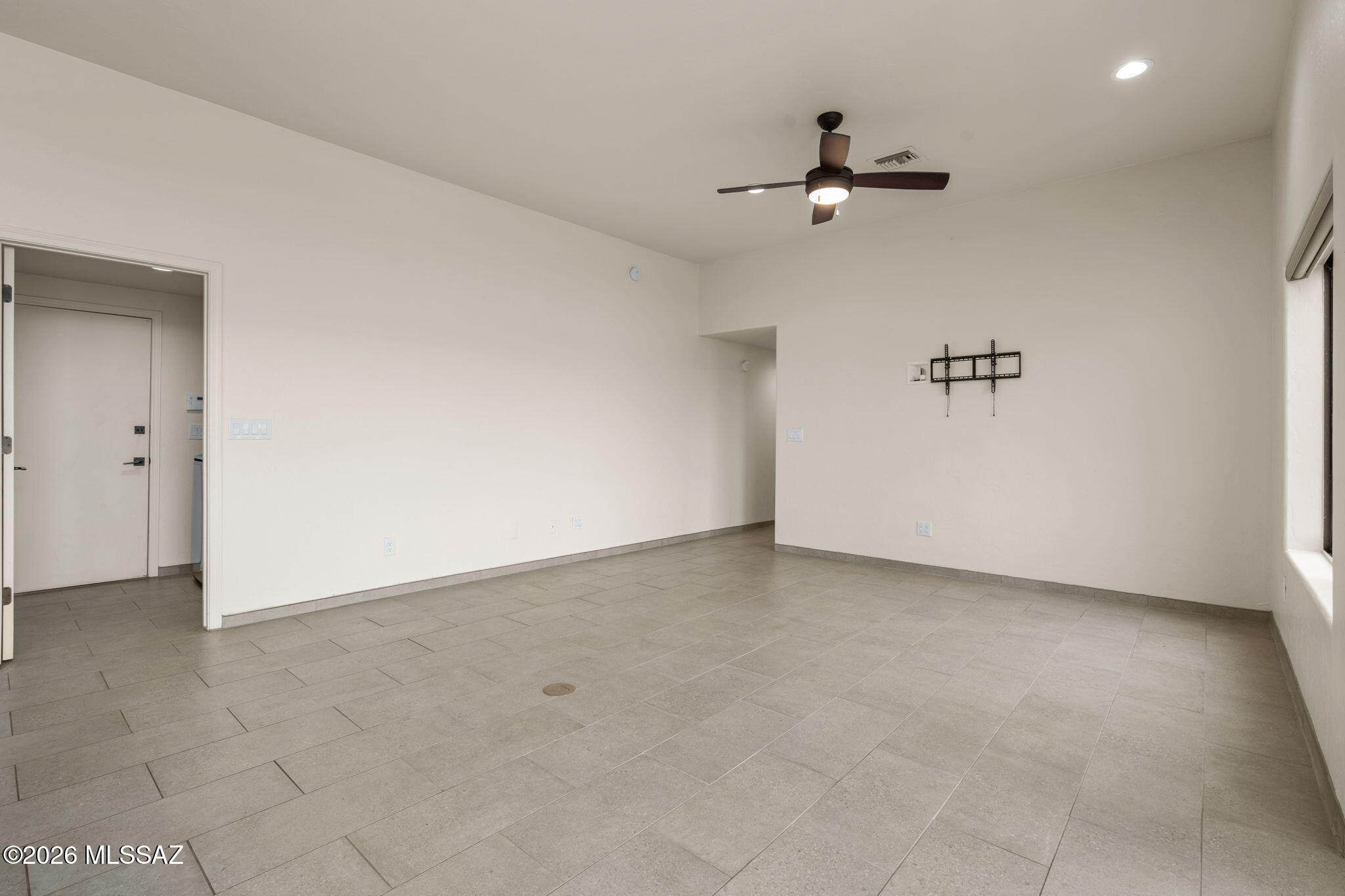 Twin Hills Estates (1-28) - Residential Lease