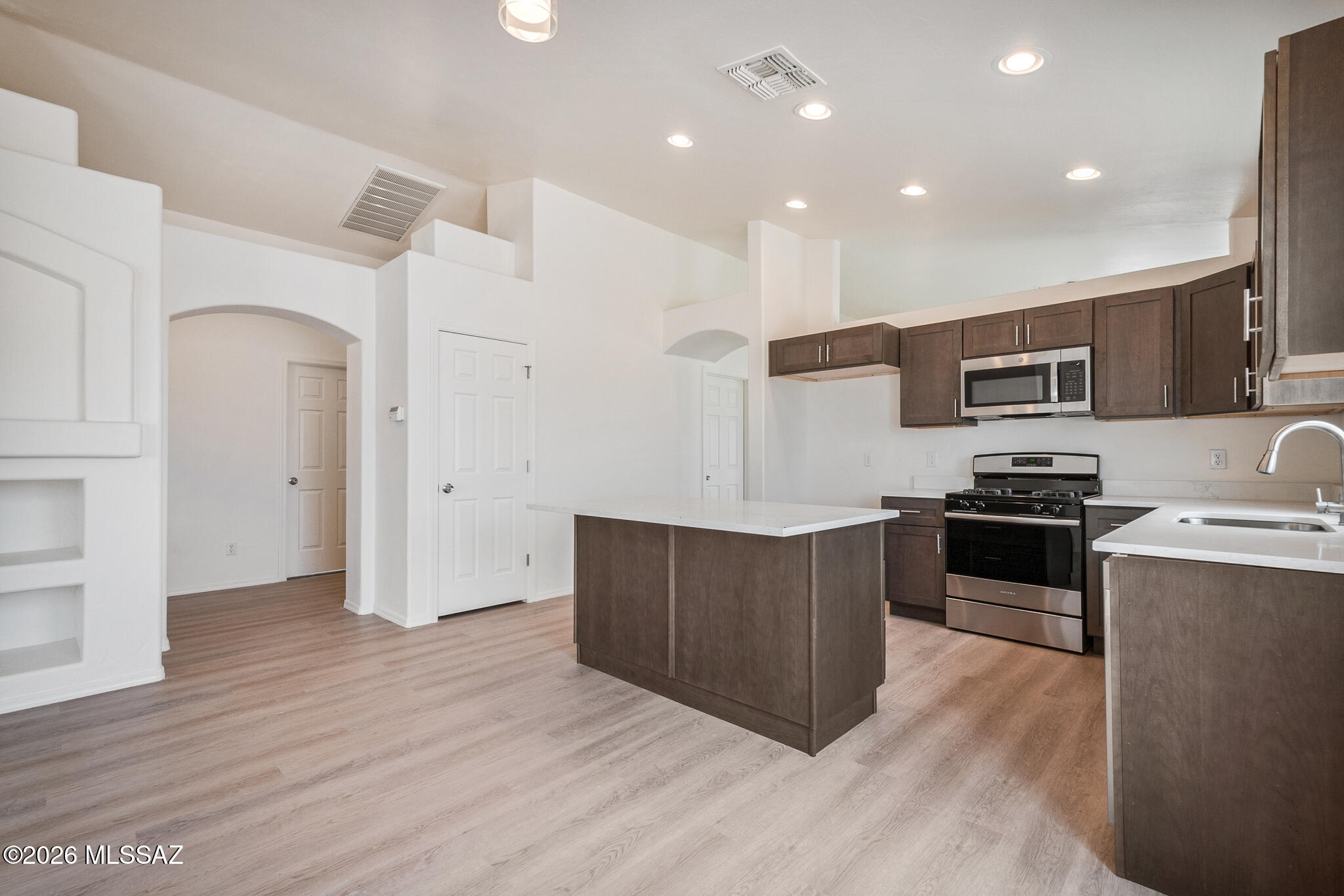 Mission West (1-370) - Residential