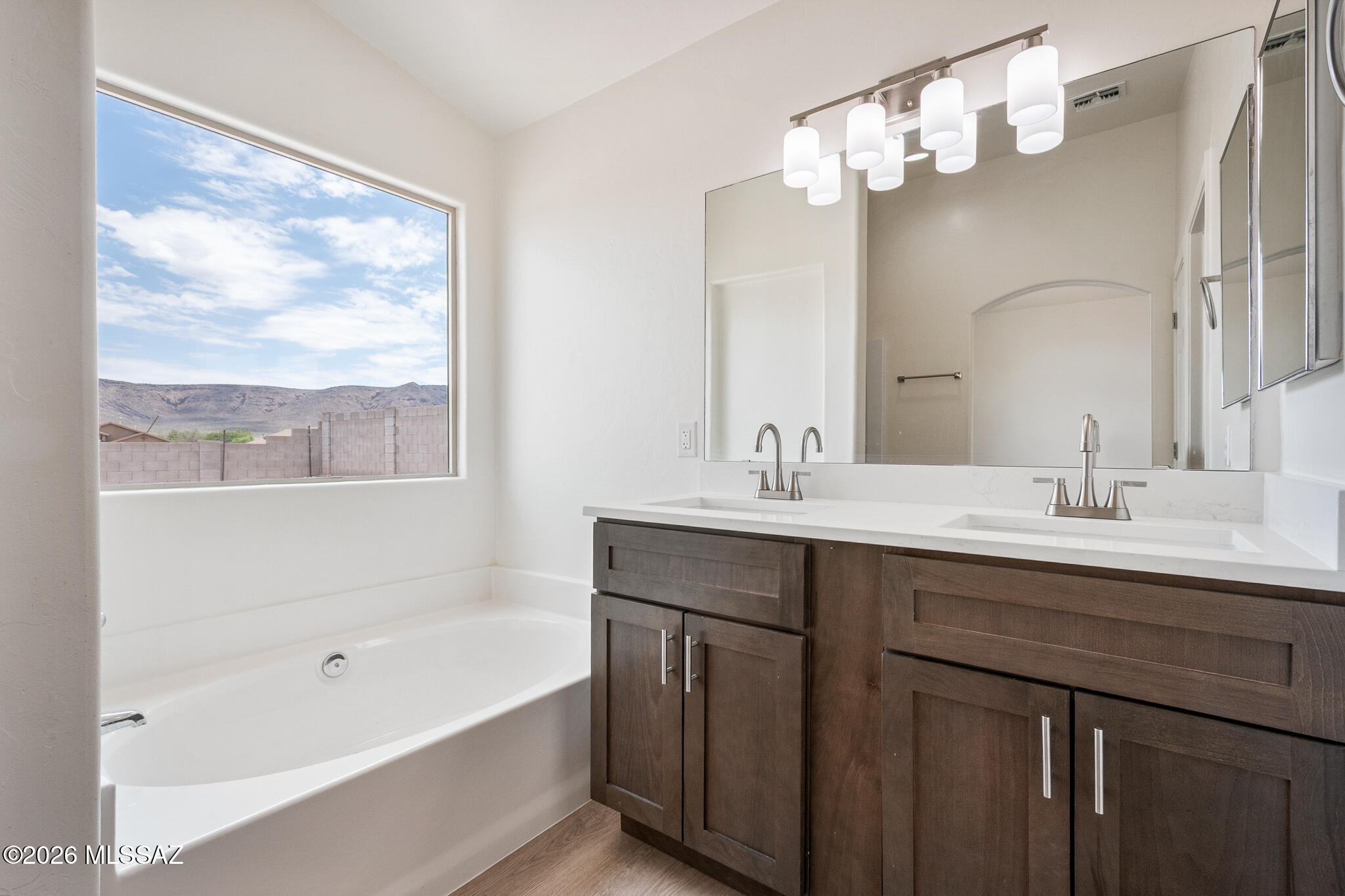 Mission West (1-370) - Residential