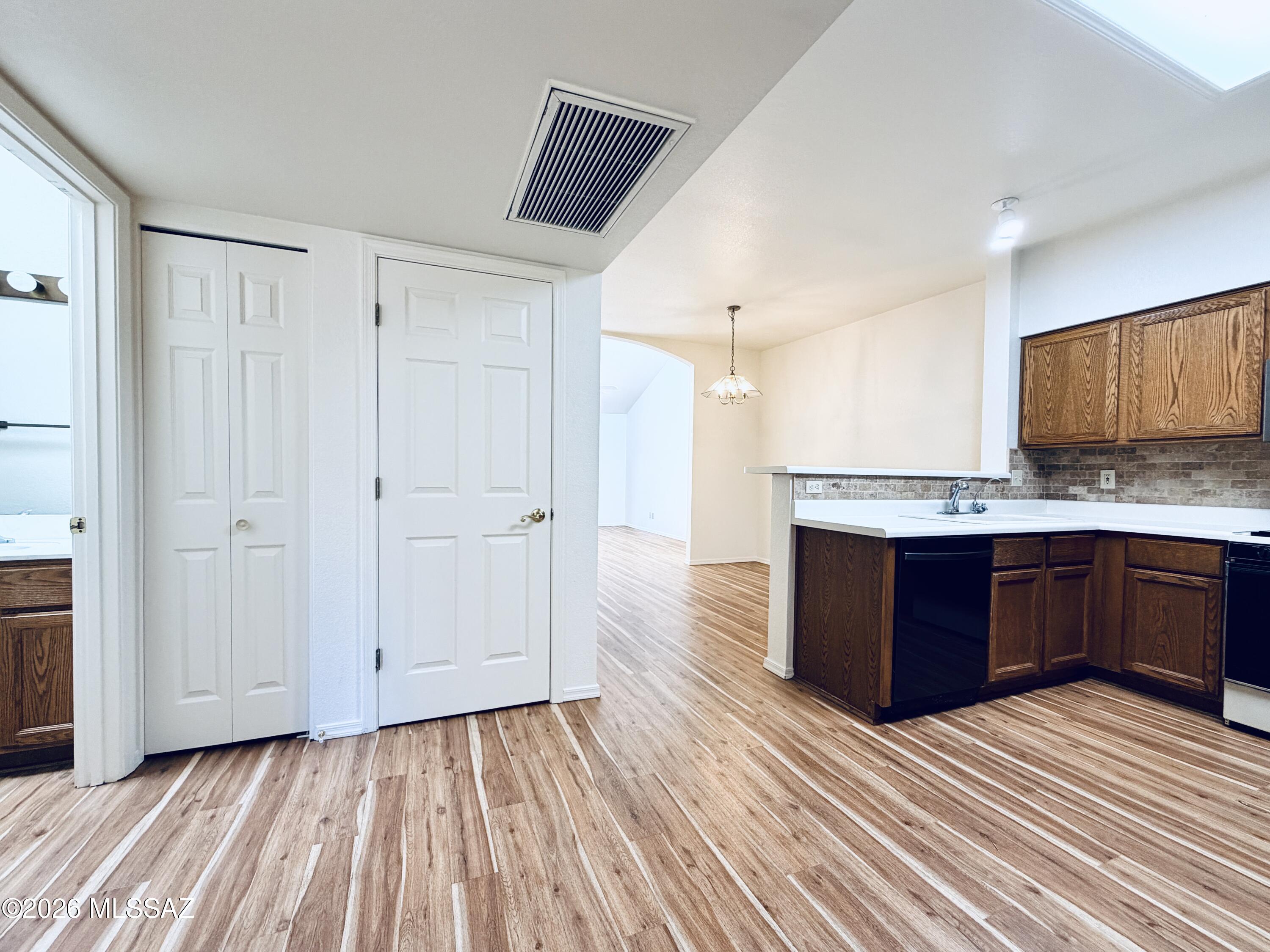 Montego Townhouses (13-68) - Residential Lease