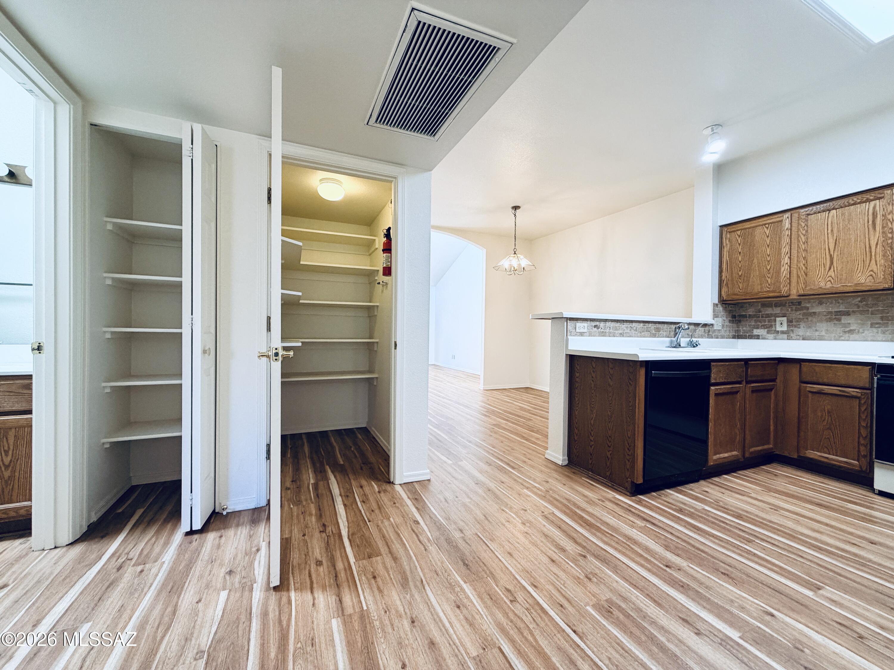 Montego Townhouses (13-68) - Residential Lease