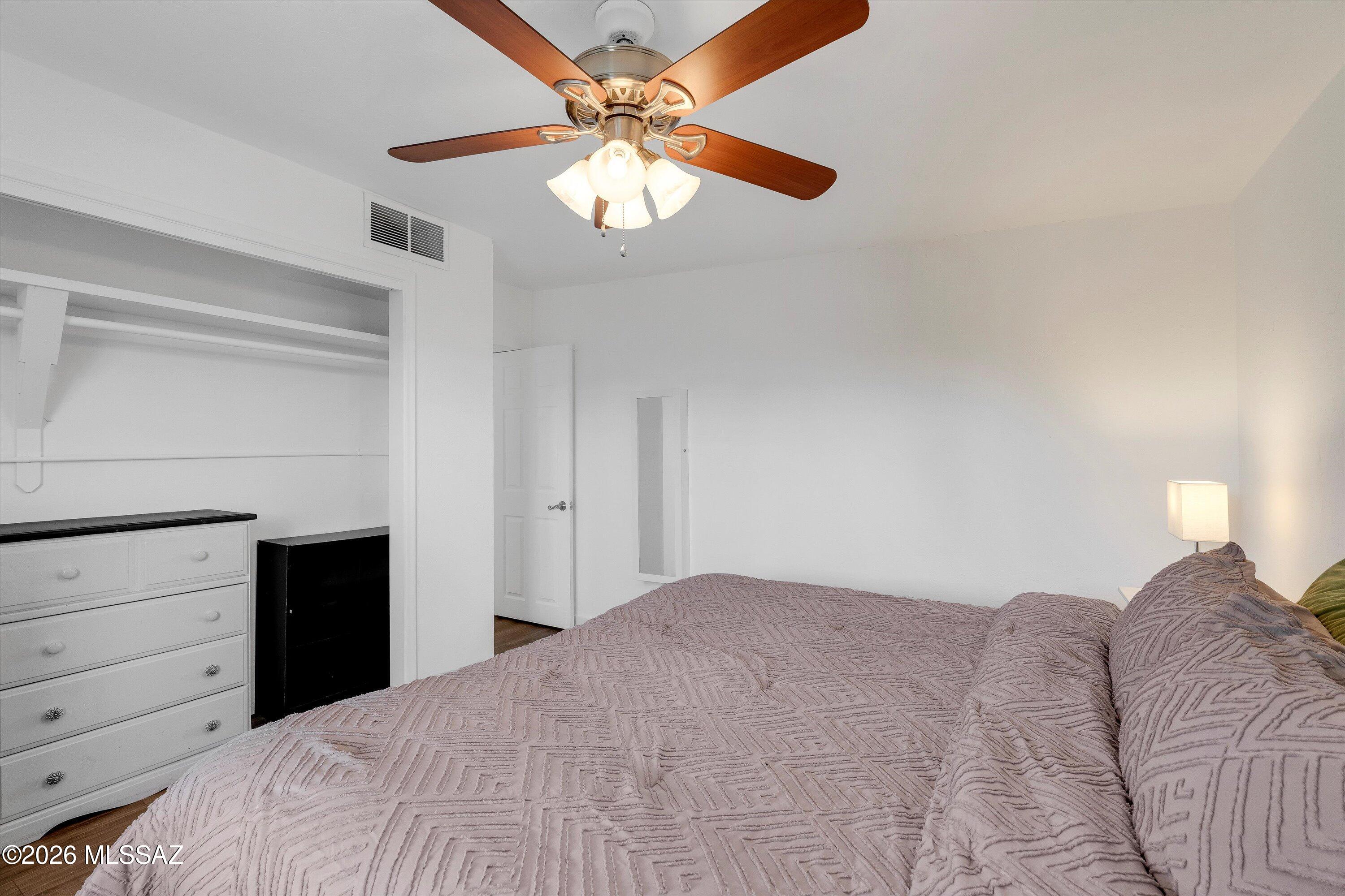 Riverside Park - Residential Lease