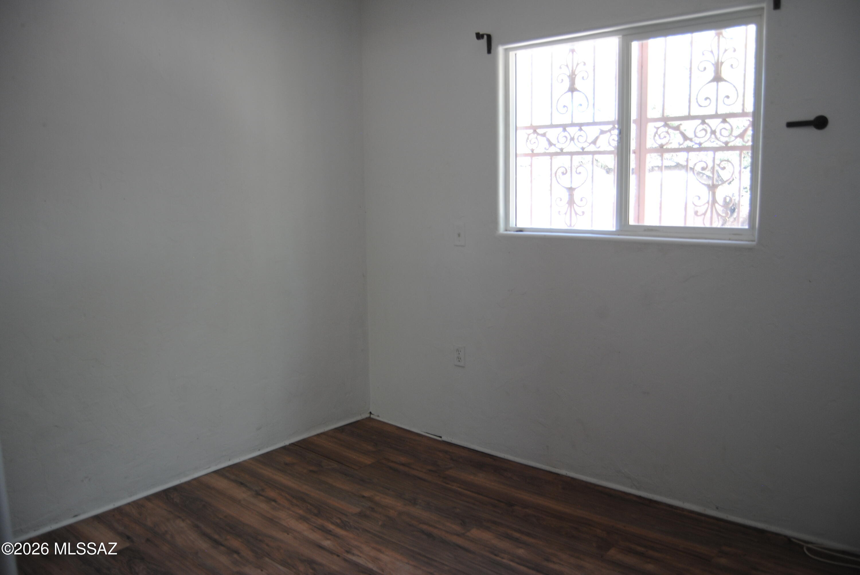 Miracle Mile Manor - Residential Lease