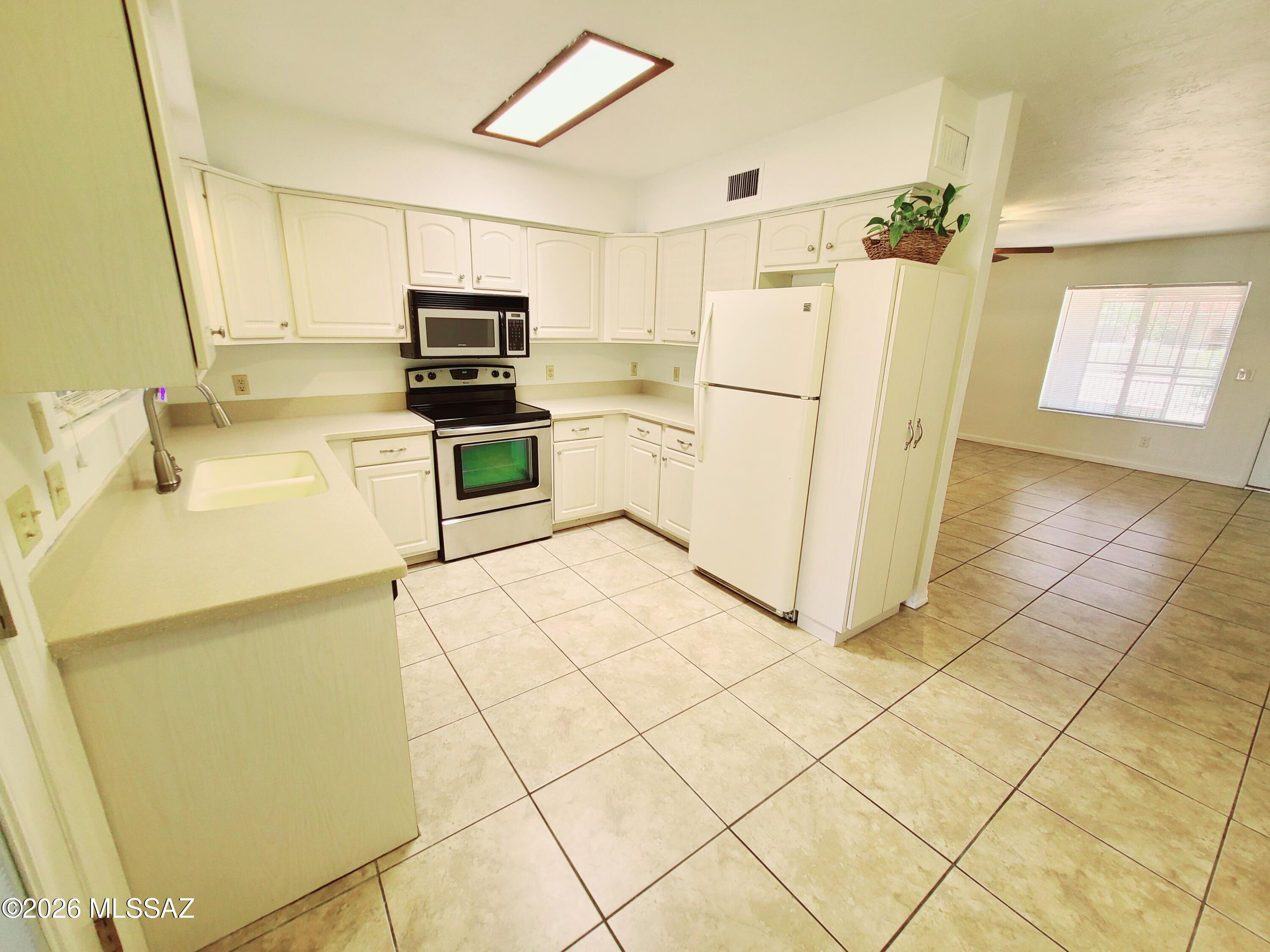 Spanish Meadows Twnhss (1-105) - Residential