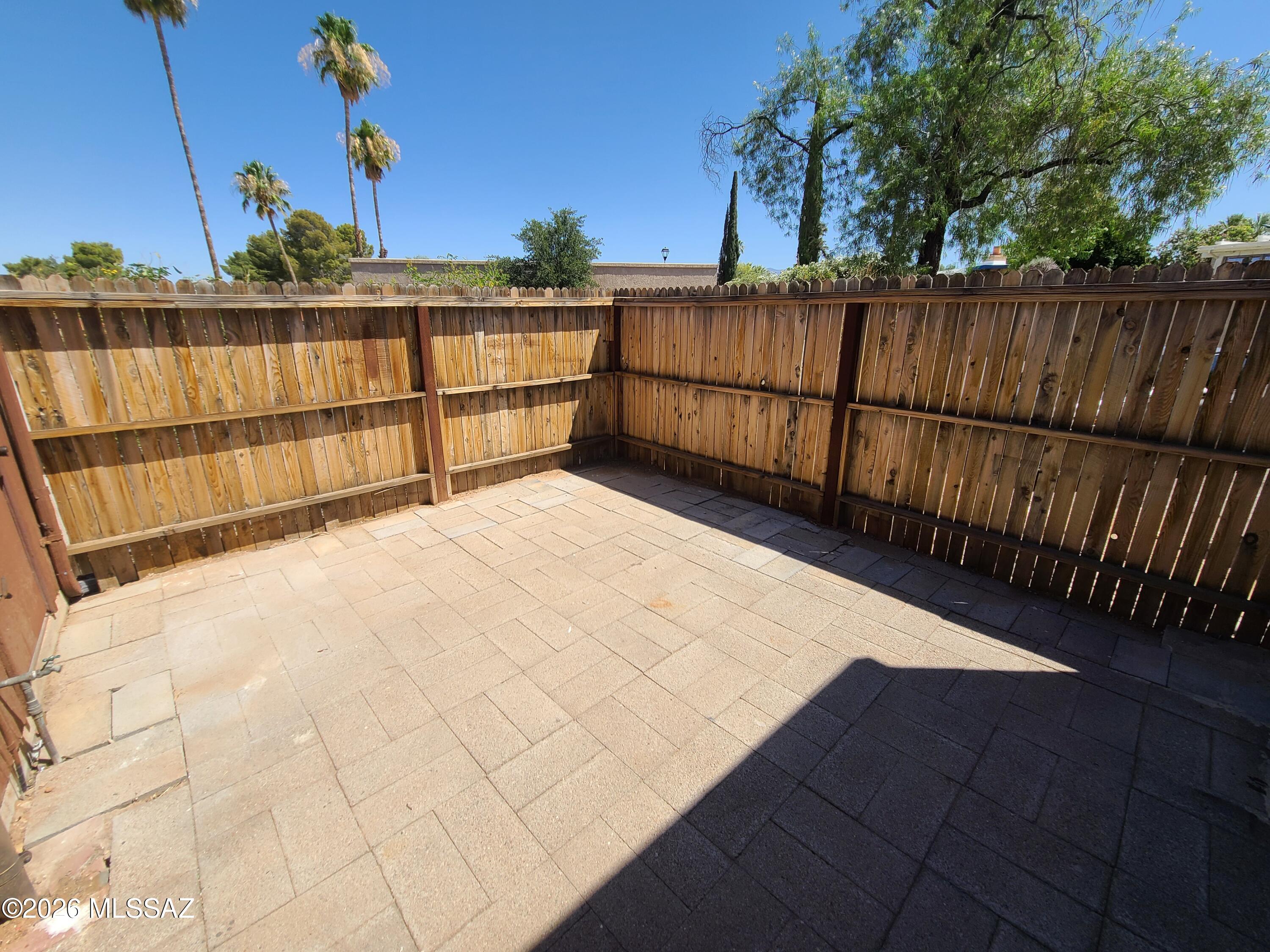 Spanish Meadows Twnhss (1-105) - Residential