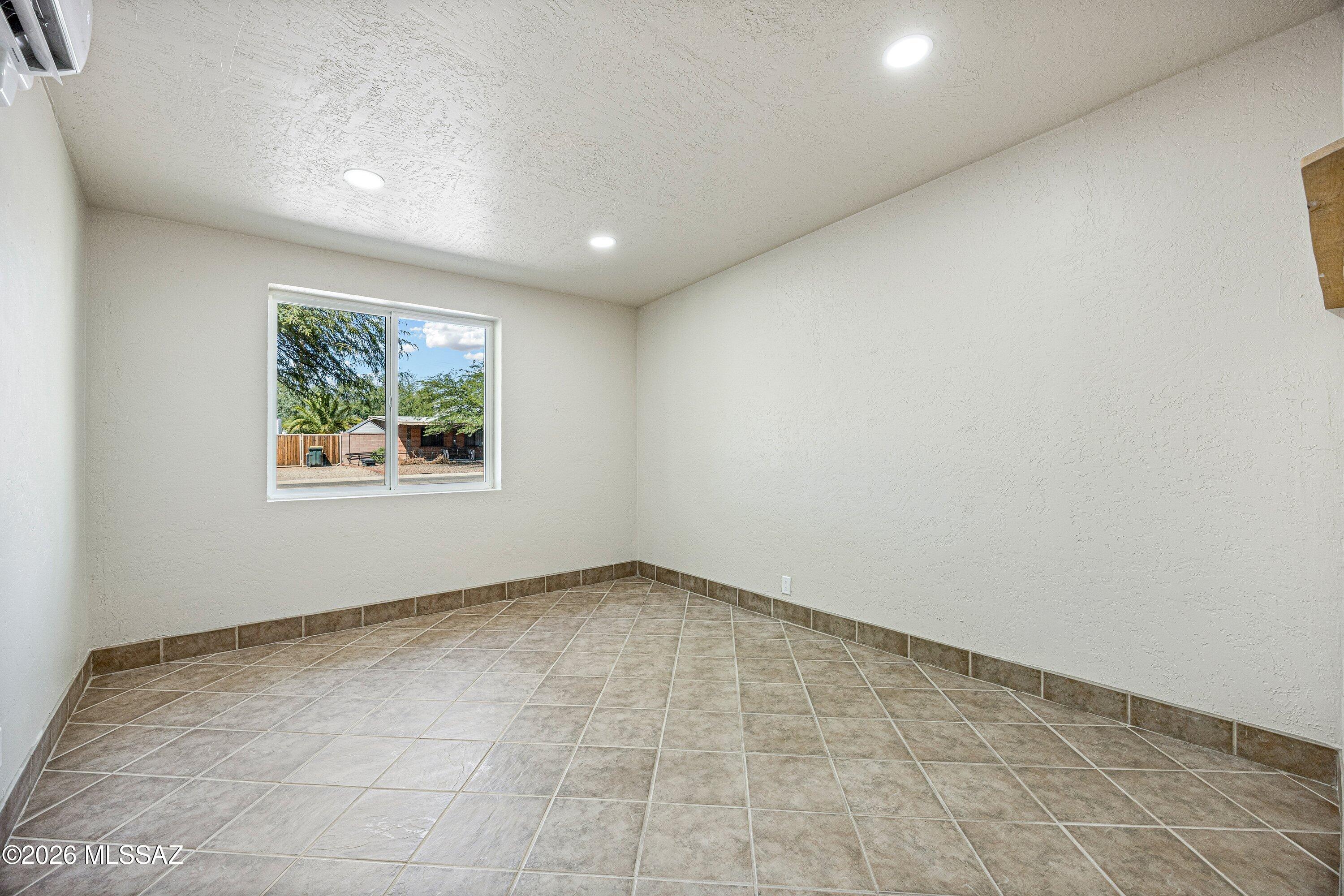 Maryvale Manor - Residential