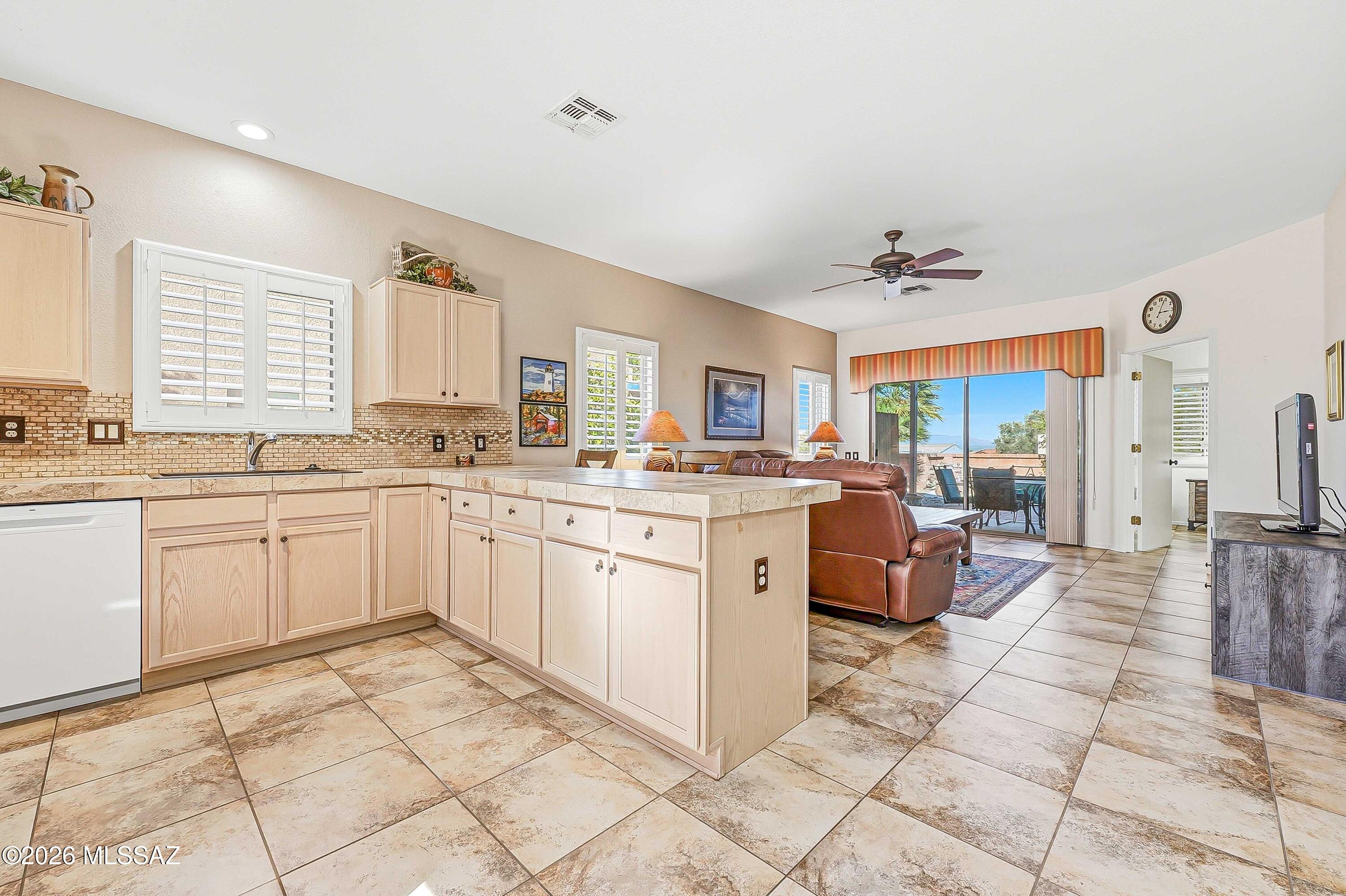 Las Campanas BLK G (96-216) - Residential