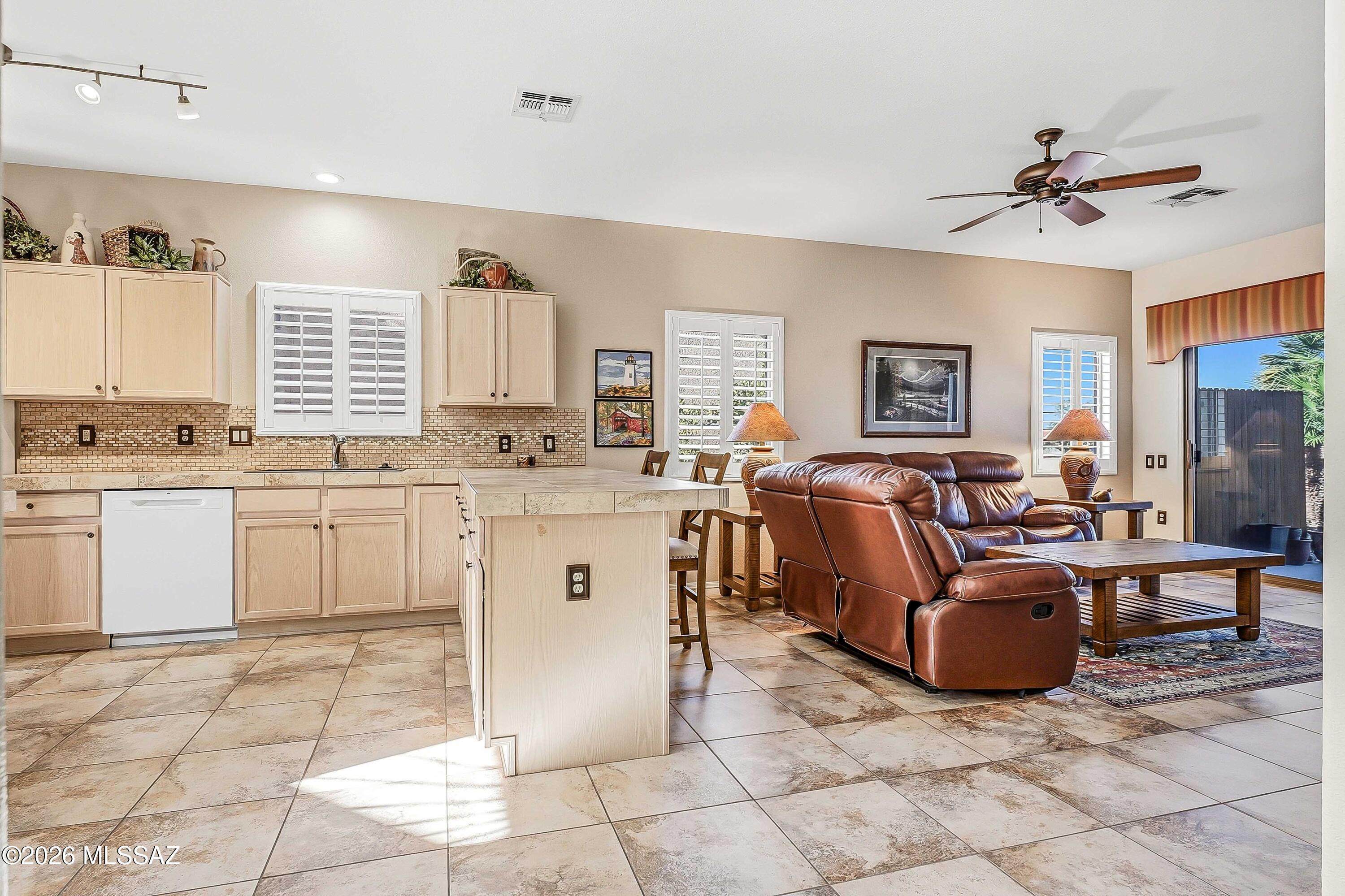 Las Campanas BLK G (96-216) - Residential