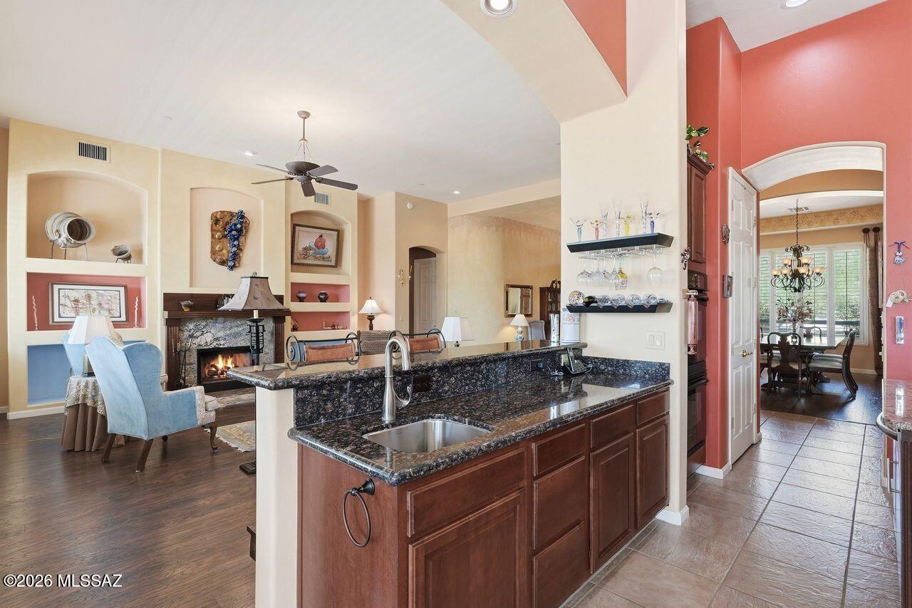 Dos Lagos at Dove Mountain (1-91) - Residential