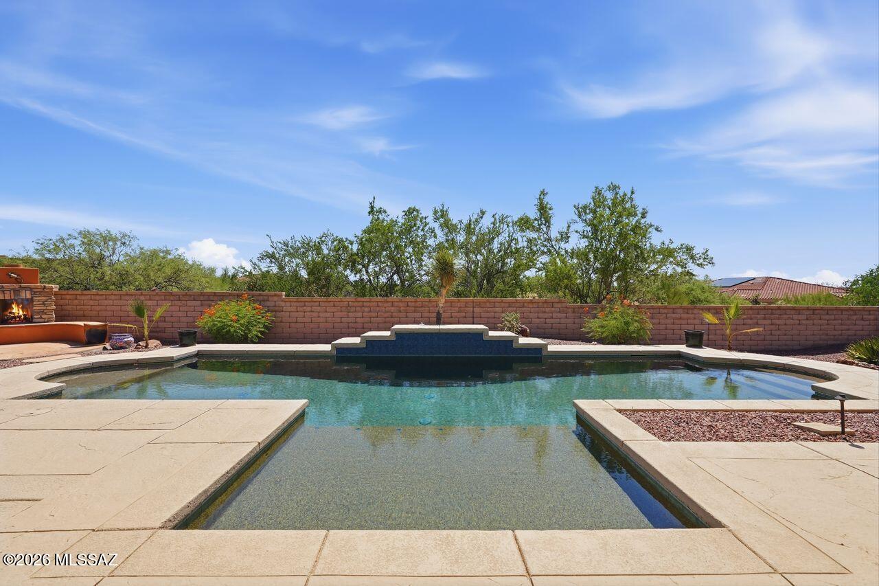 Dos Lagos at Dove Mountain (1-91) - Residential