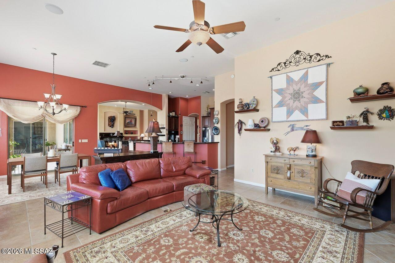 Dos Lagos at Dove Mountain (1-91) - Residential
