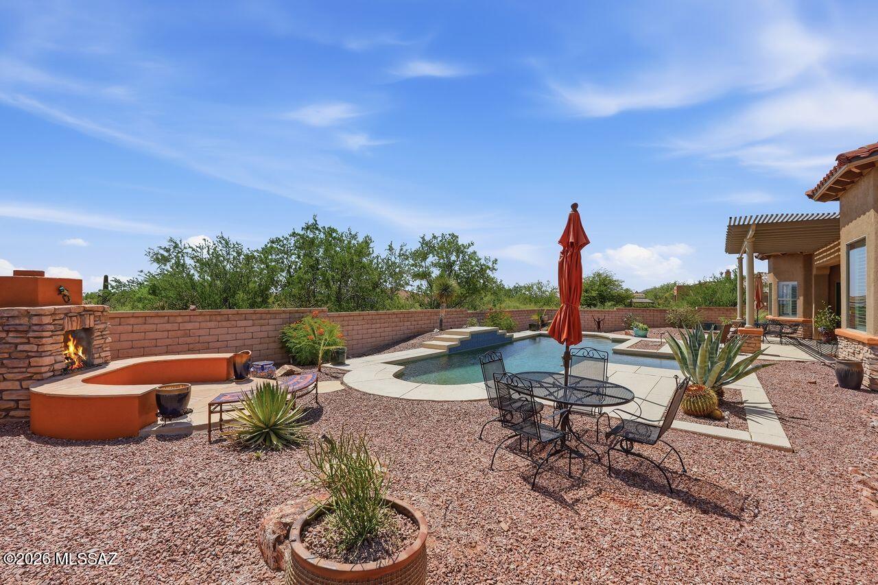 Dos Lagos at Dove Mountain (1-91) - Residential
