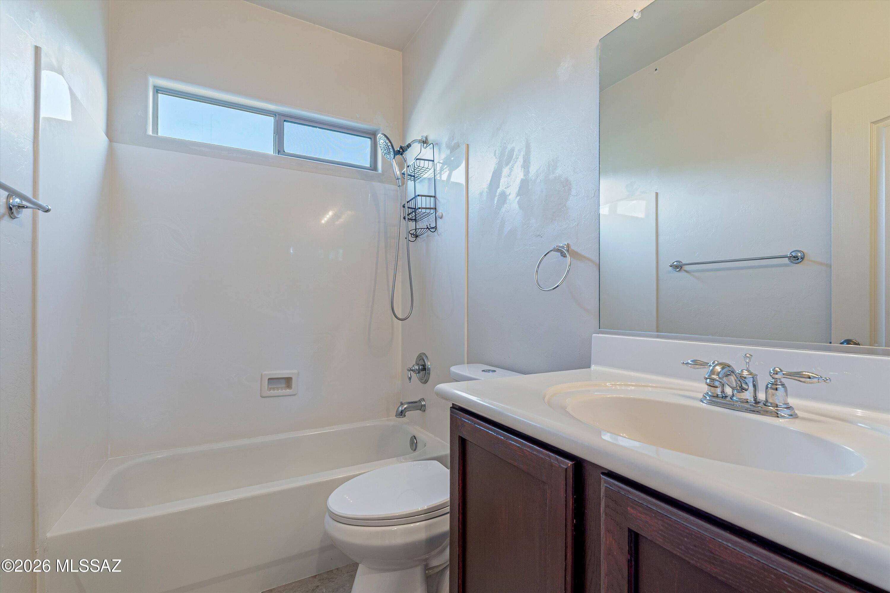 Encanto Del Lago (1-82) - Residential