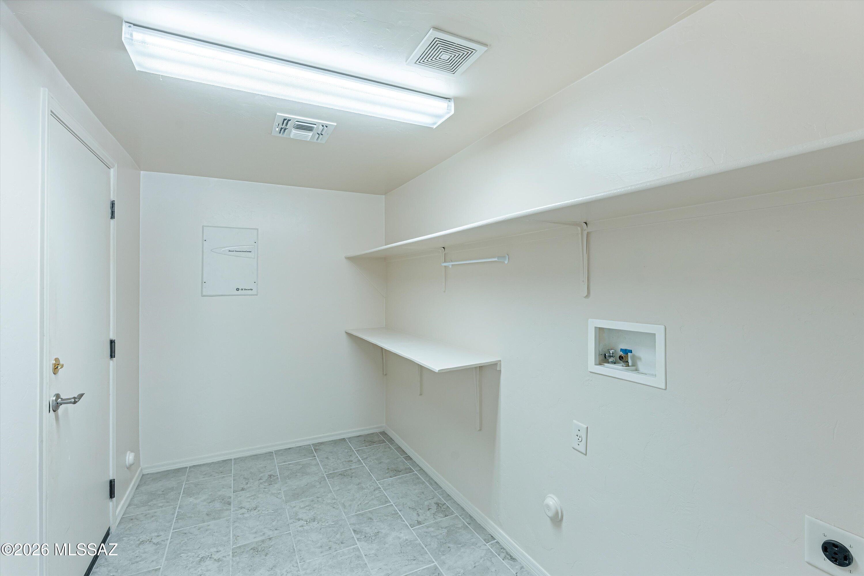 Encanto Del Lago (1-82) - Residential