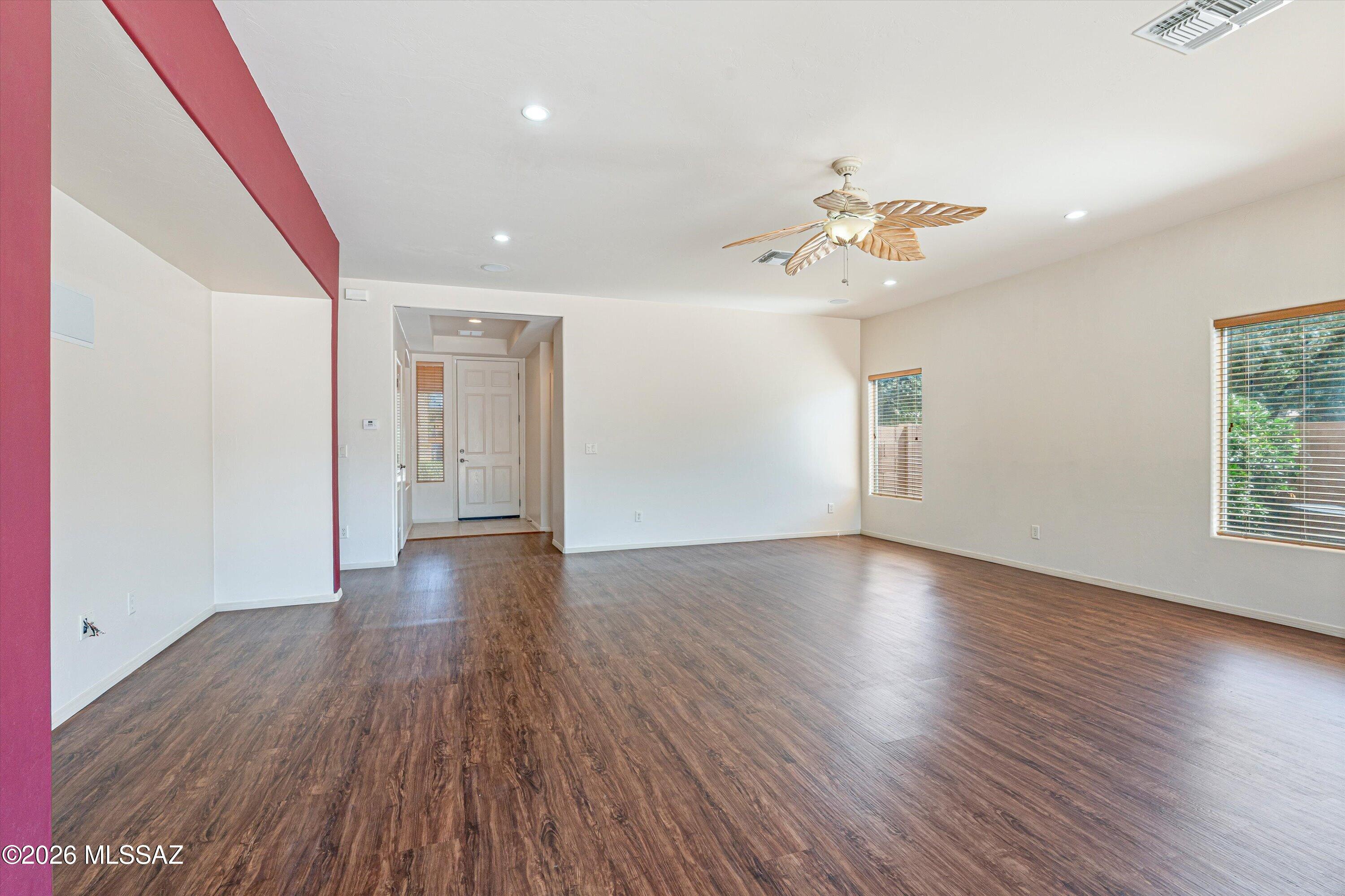 Encanto Del Lago (1-82) - Residential