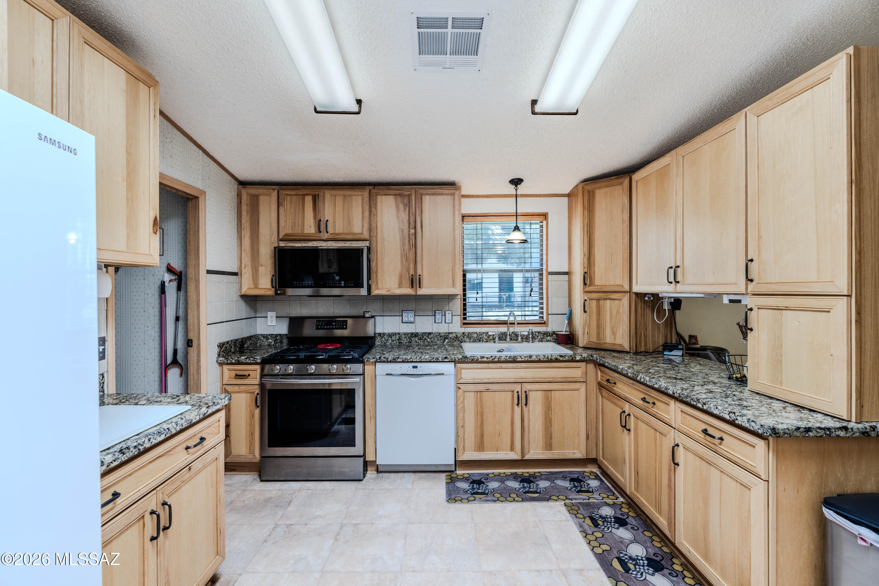 Mescal Lakes - Residential