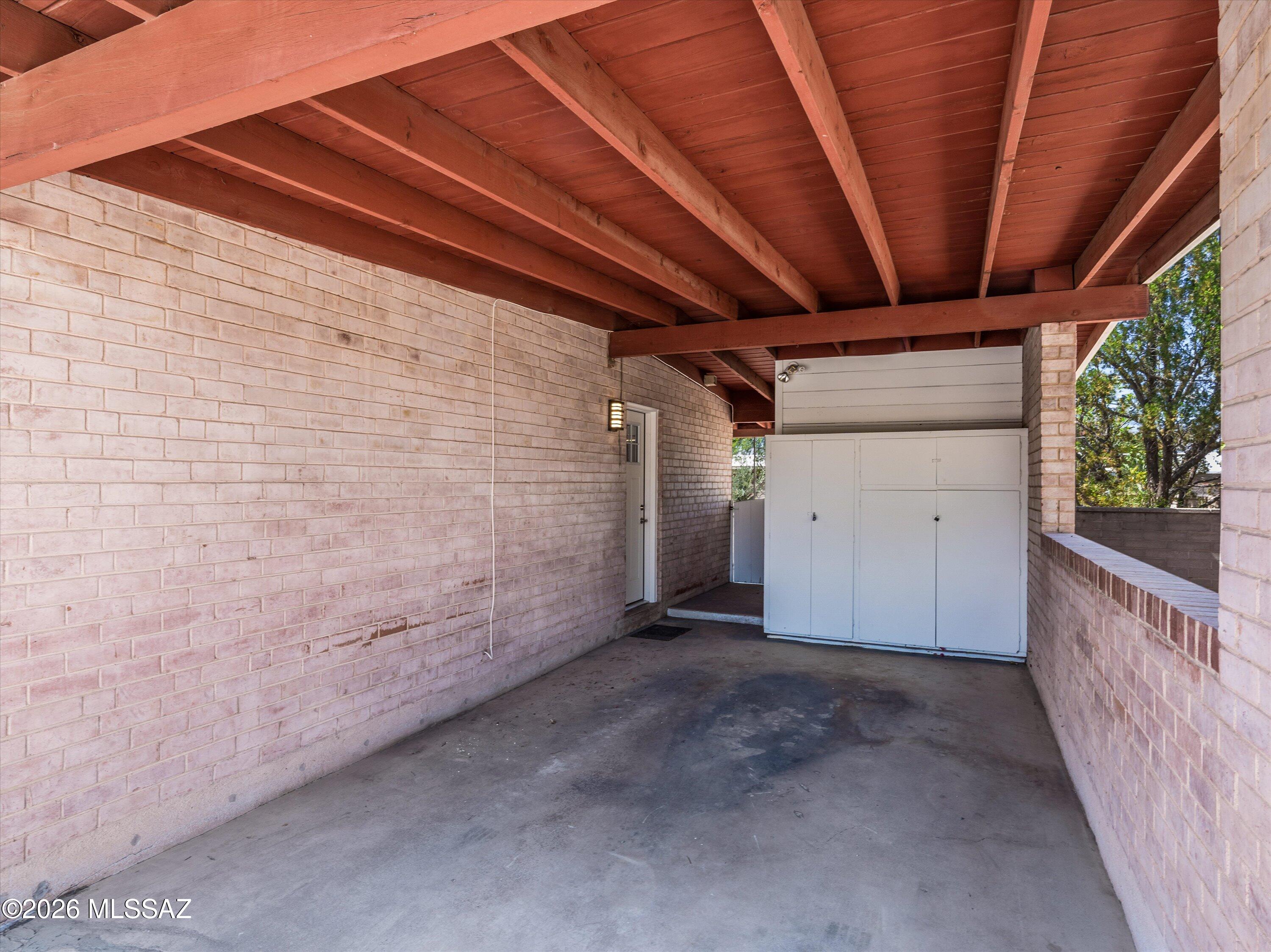 Clara Vista - Residential Lease