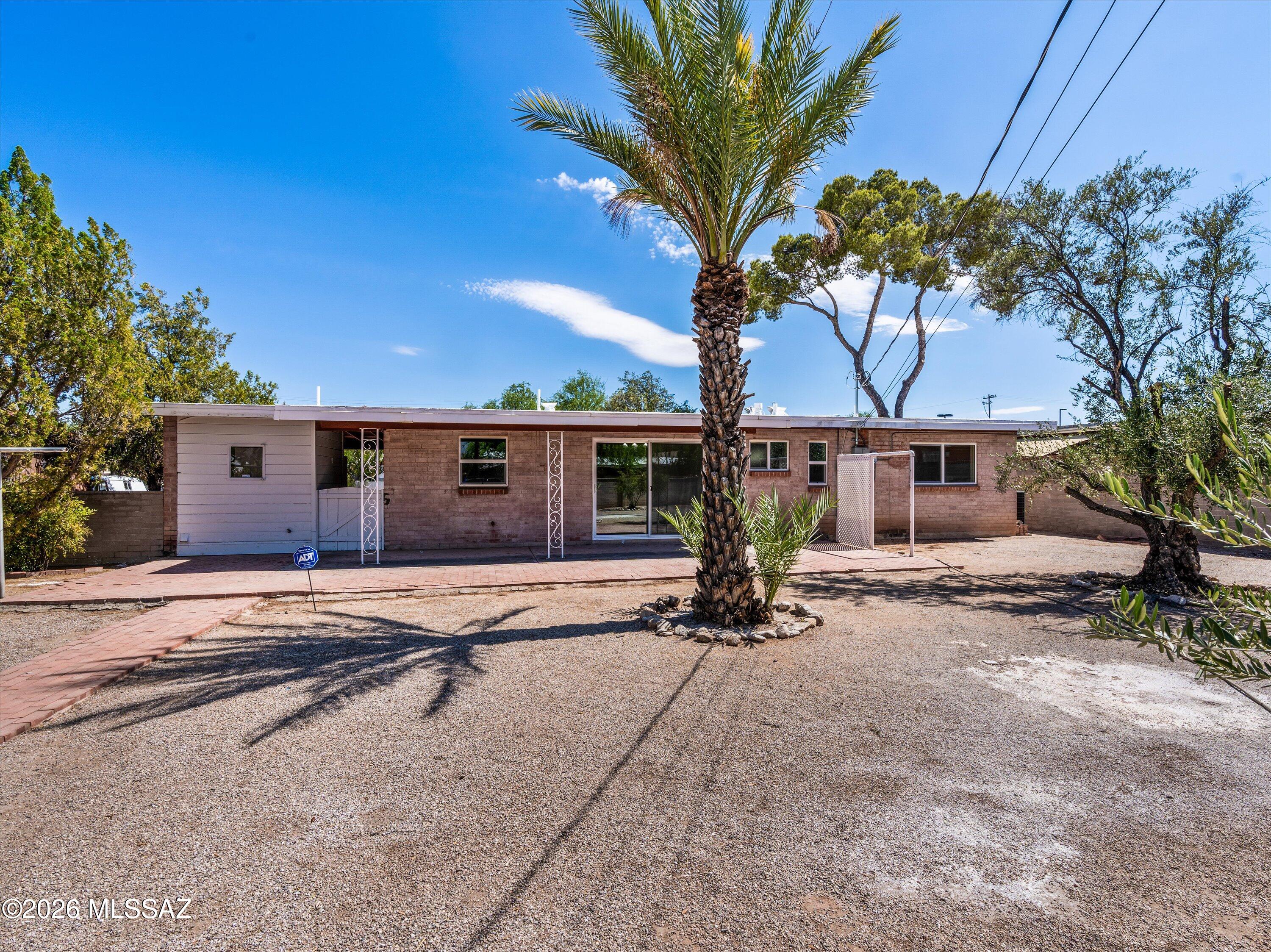 Clara Vista - Residential Lease