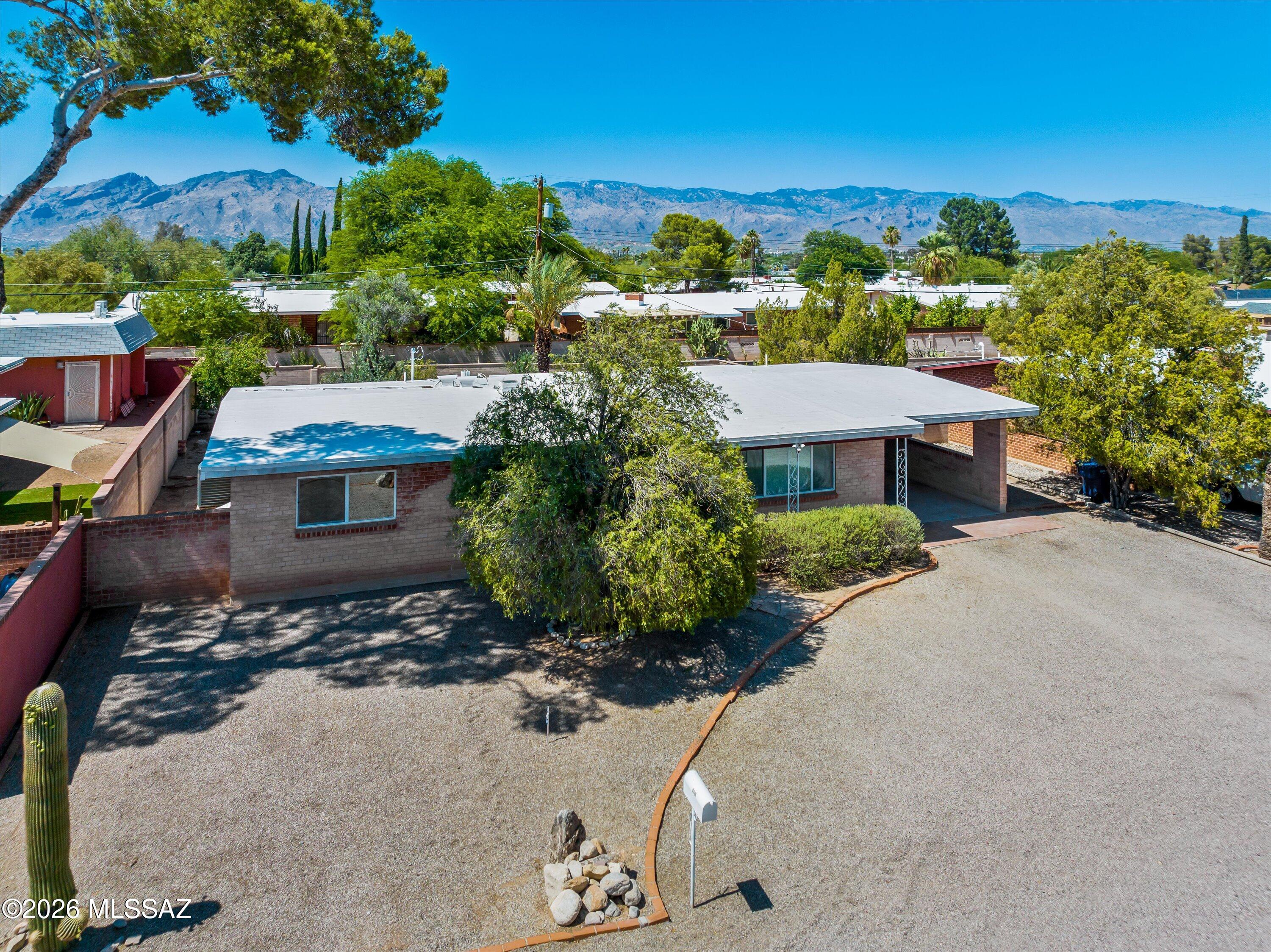 Clara Vista - Residential Lease