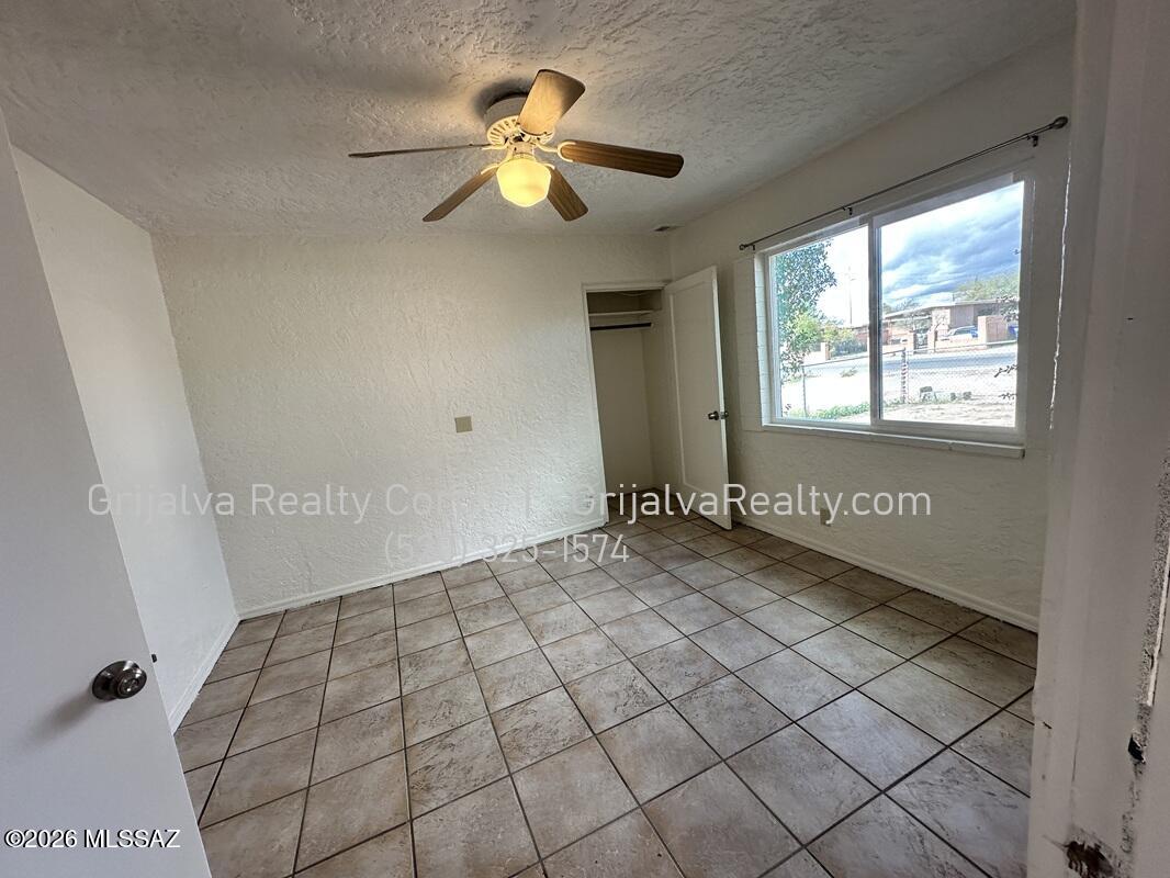 Miracle Mile Manor - Residential Income