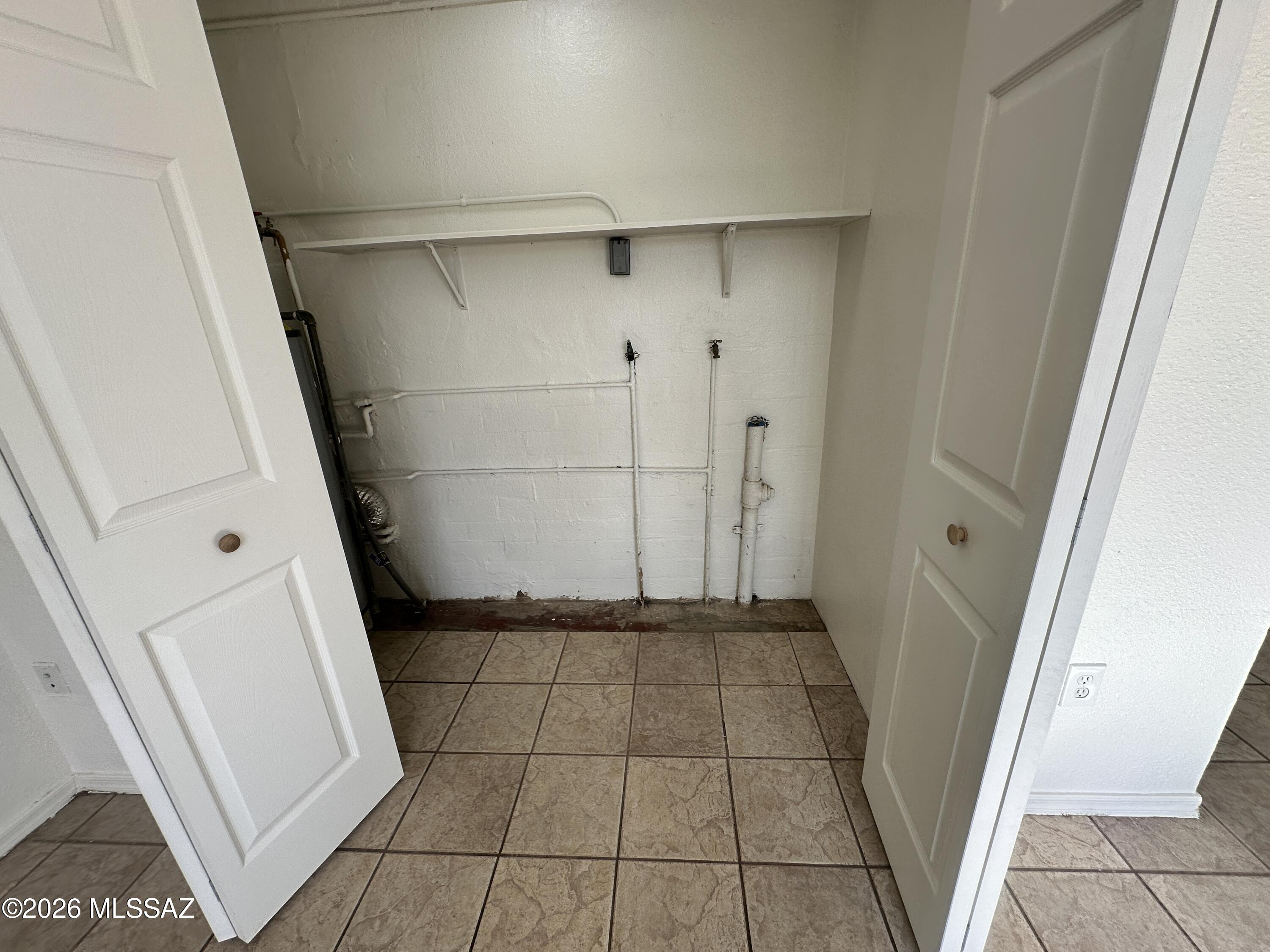 Miracle Mile Manor - Residential Income