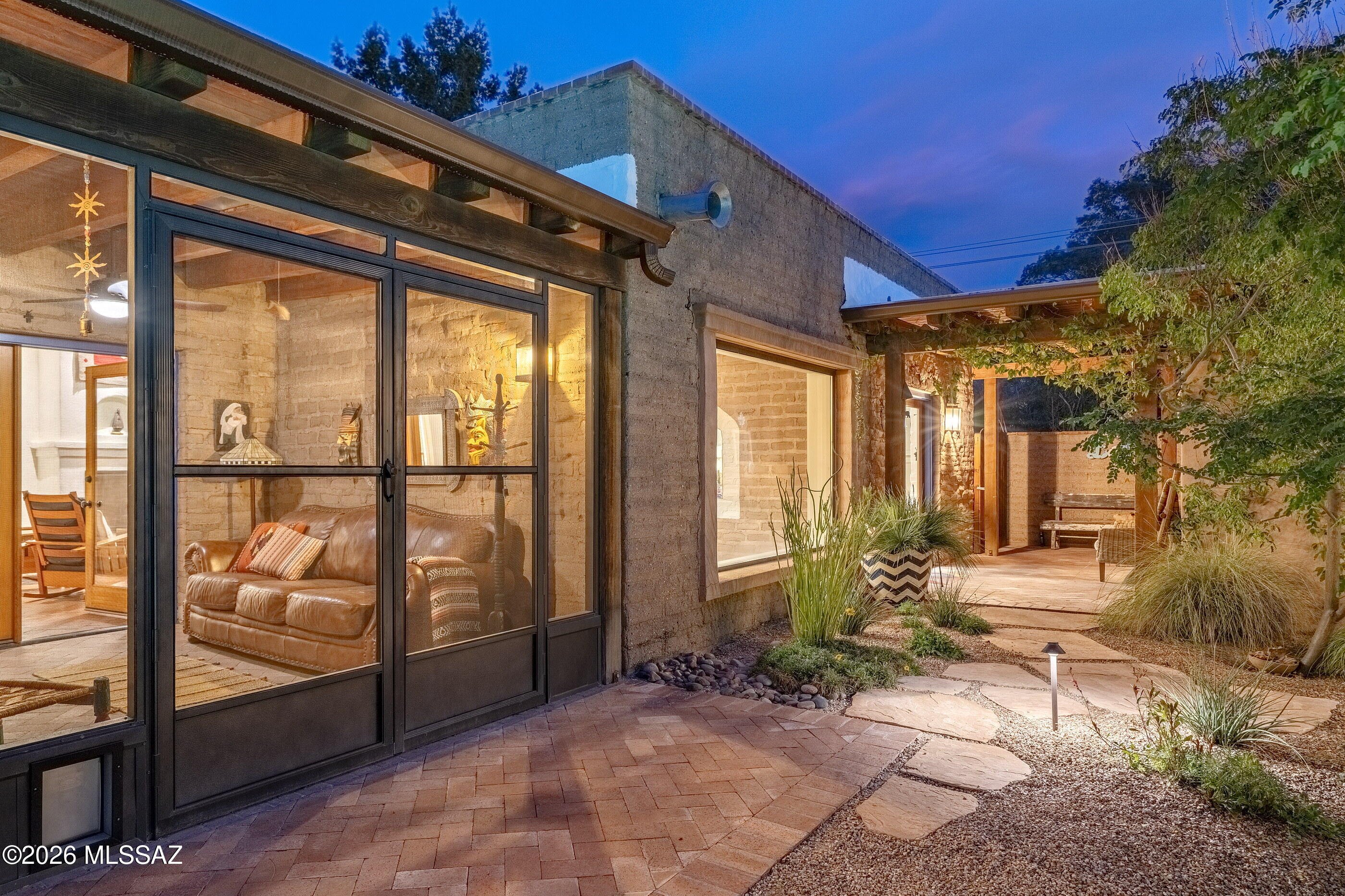 Fort Lowell Place (1-12) - Residential