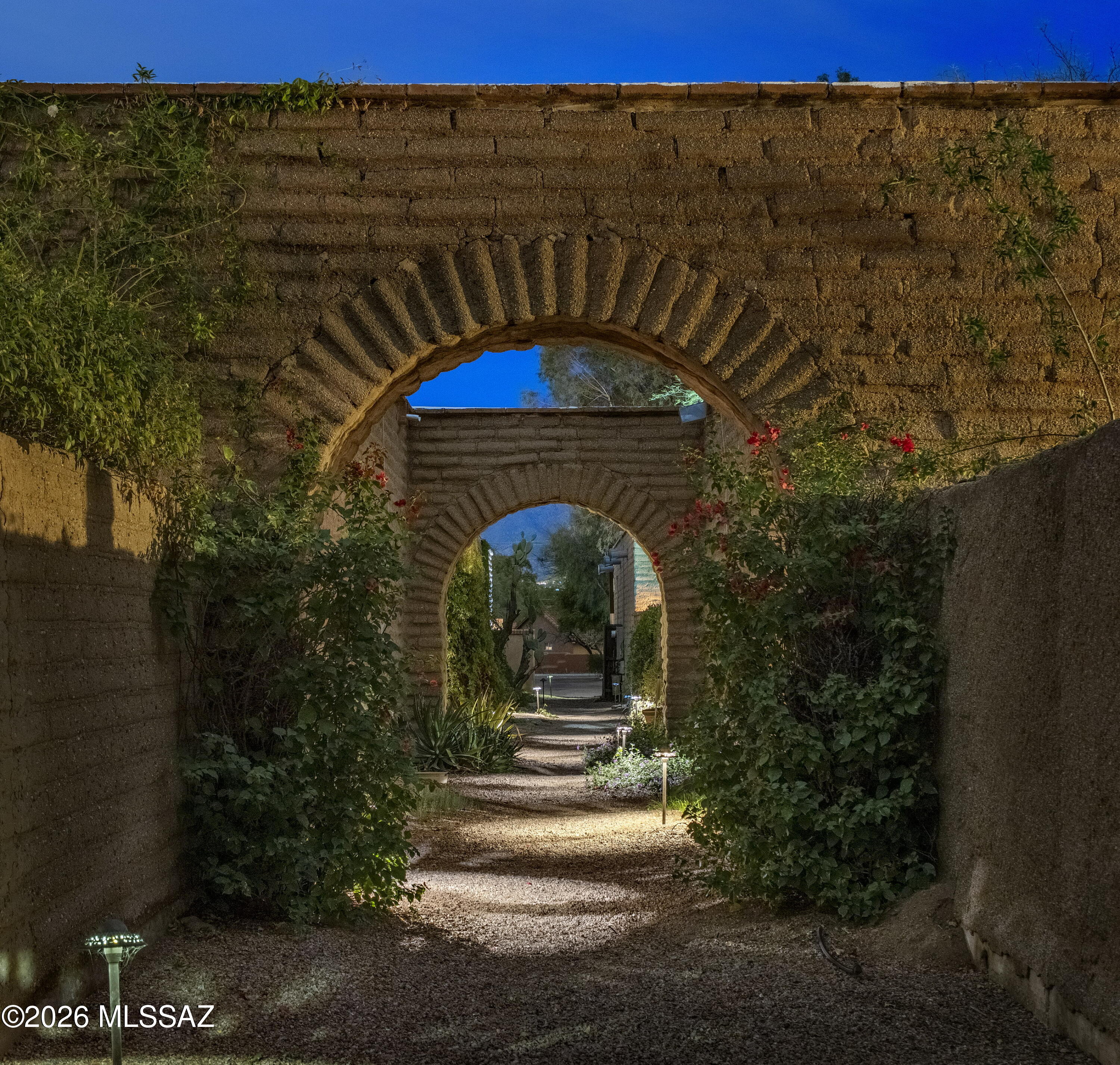 Fort Lowell Place (1-12) - Residential