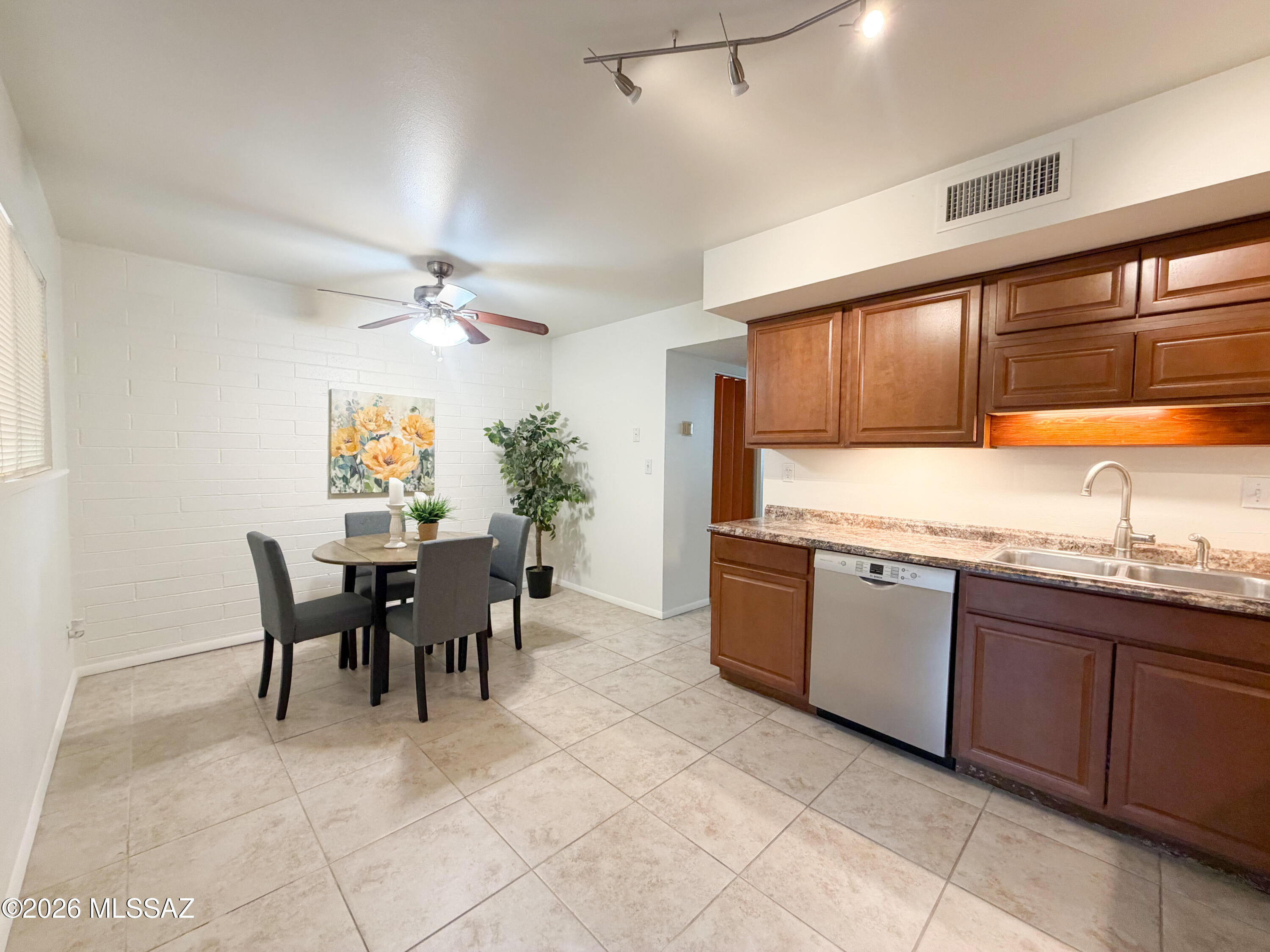 Sherwood Village Terrace (171-230) - Residential