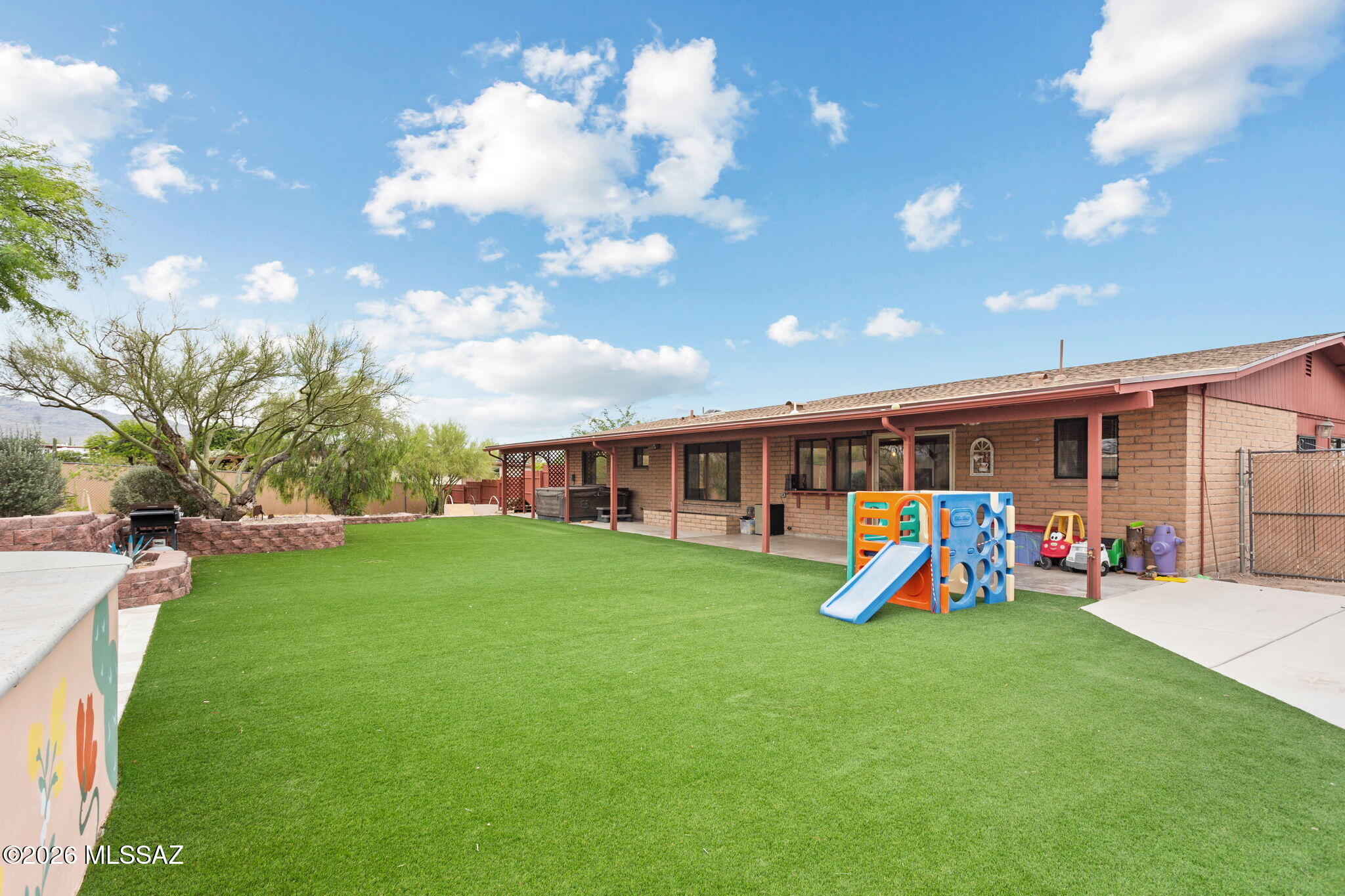 Rancho Del Este (227-272) - Residential