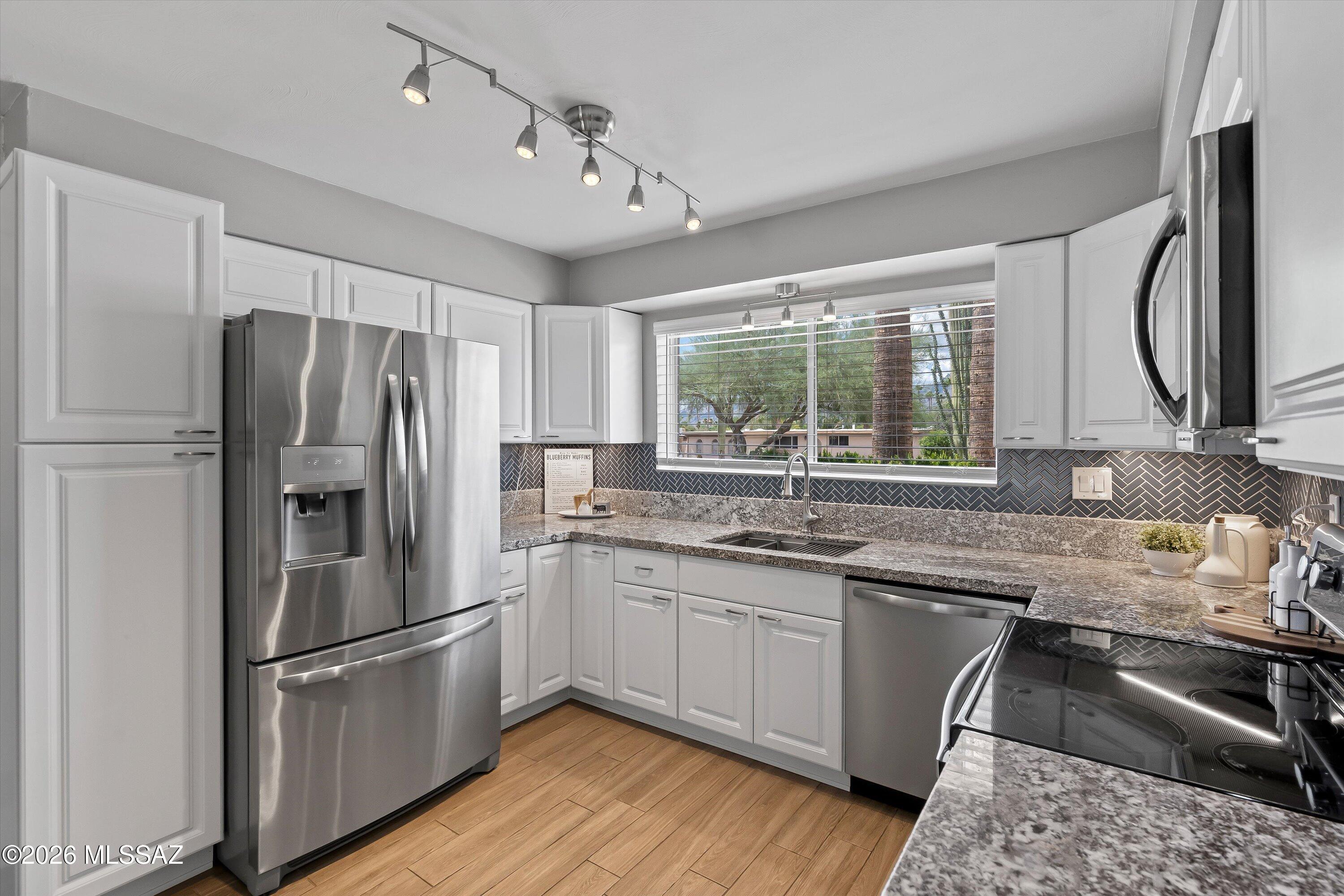Silver Shadows Estates - Residential Lease