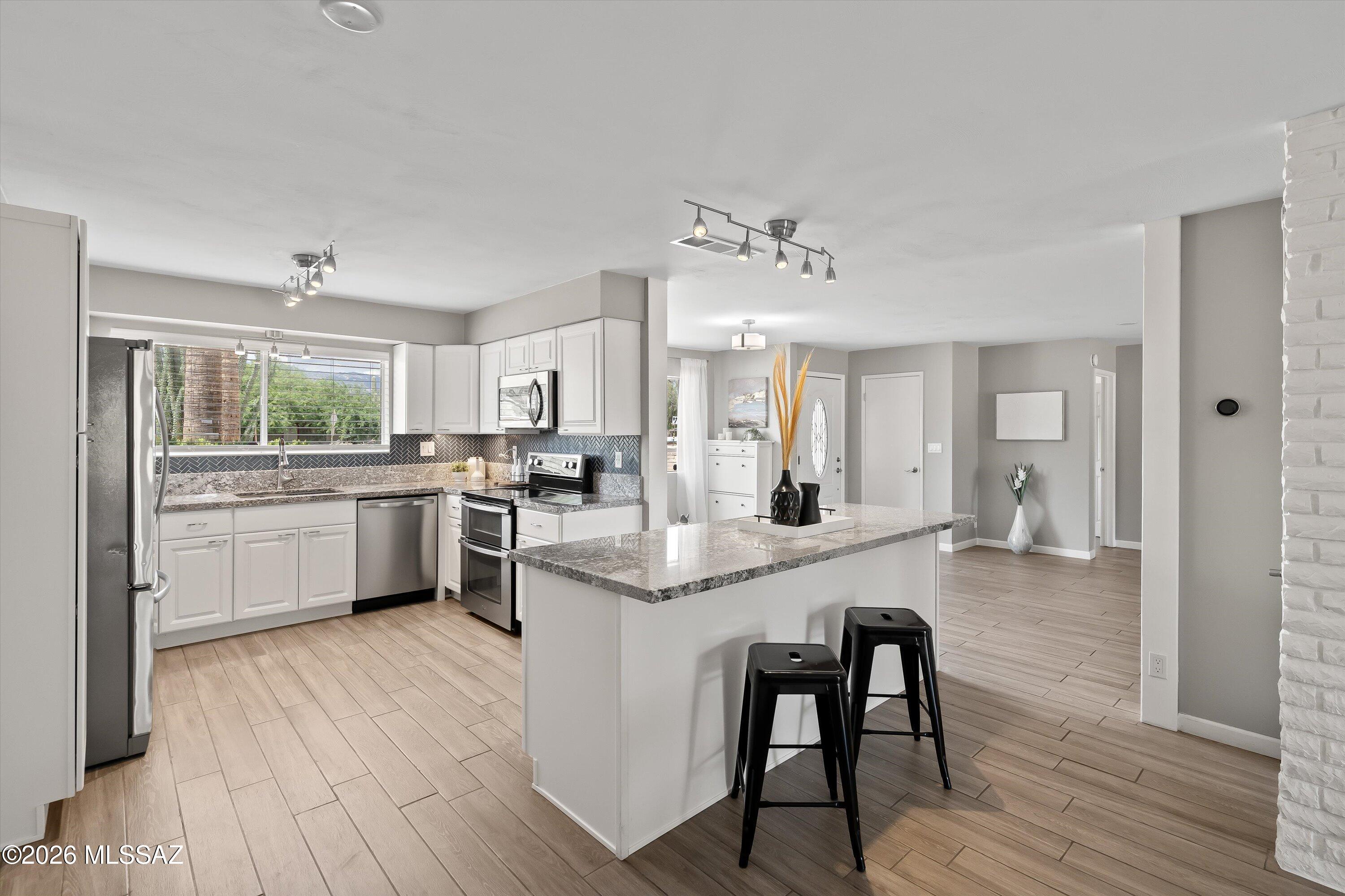 Silver Shadows Estates - Residential Lease