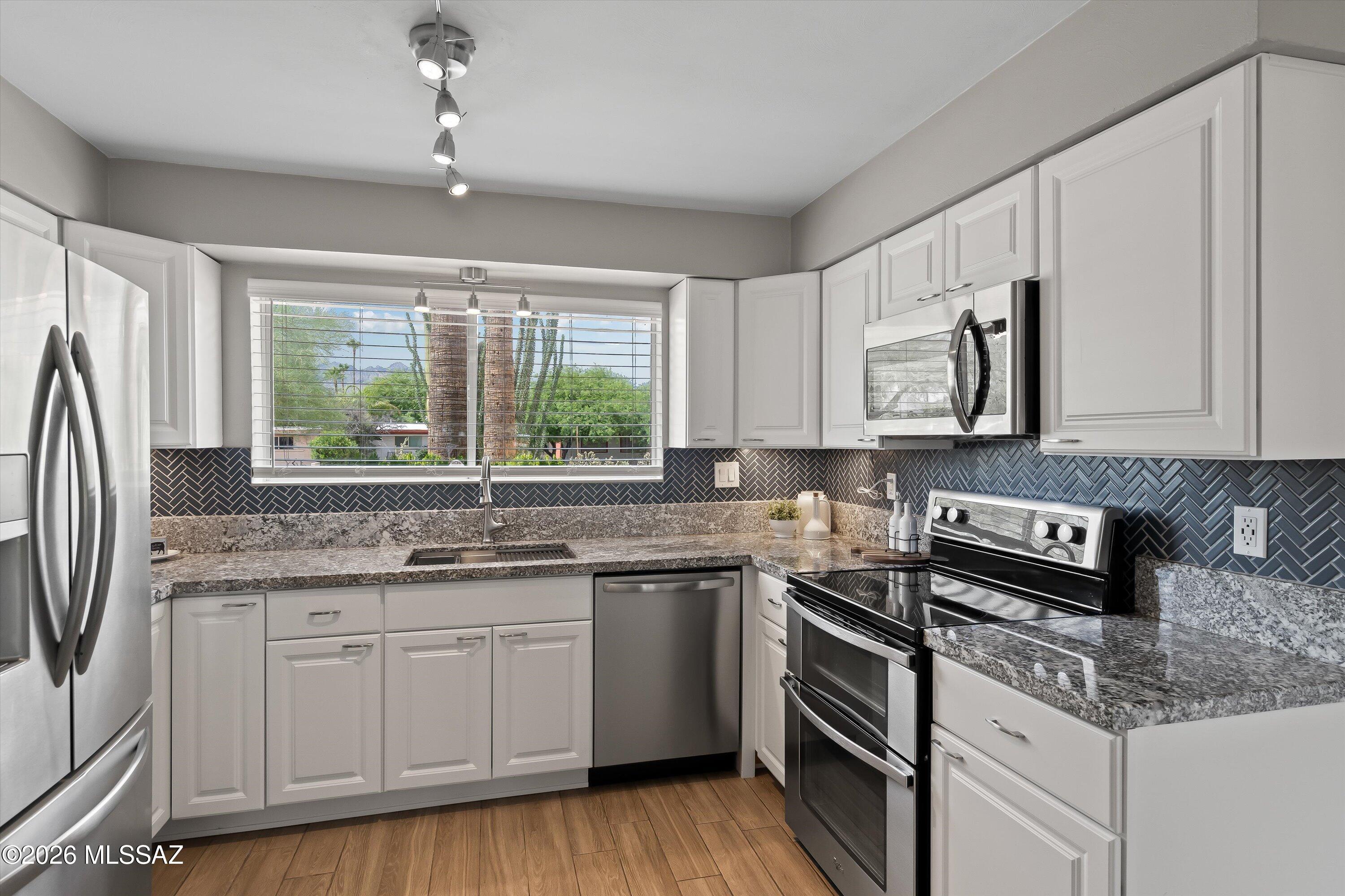 Silver Shadows Estates - Residential Lease