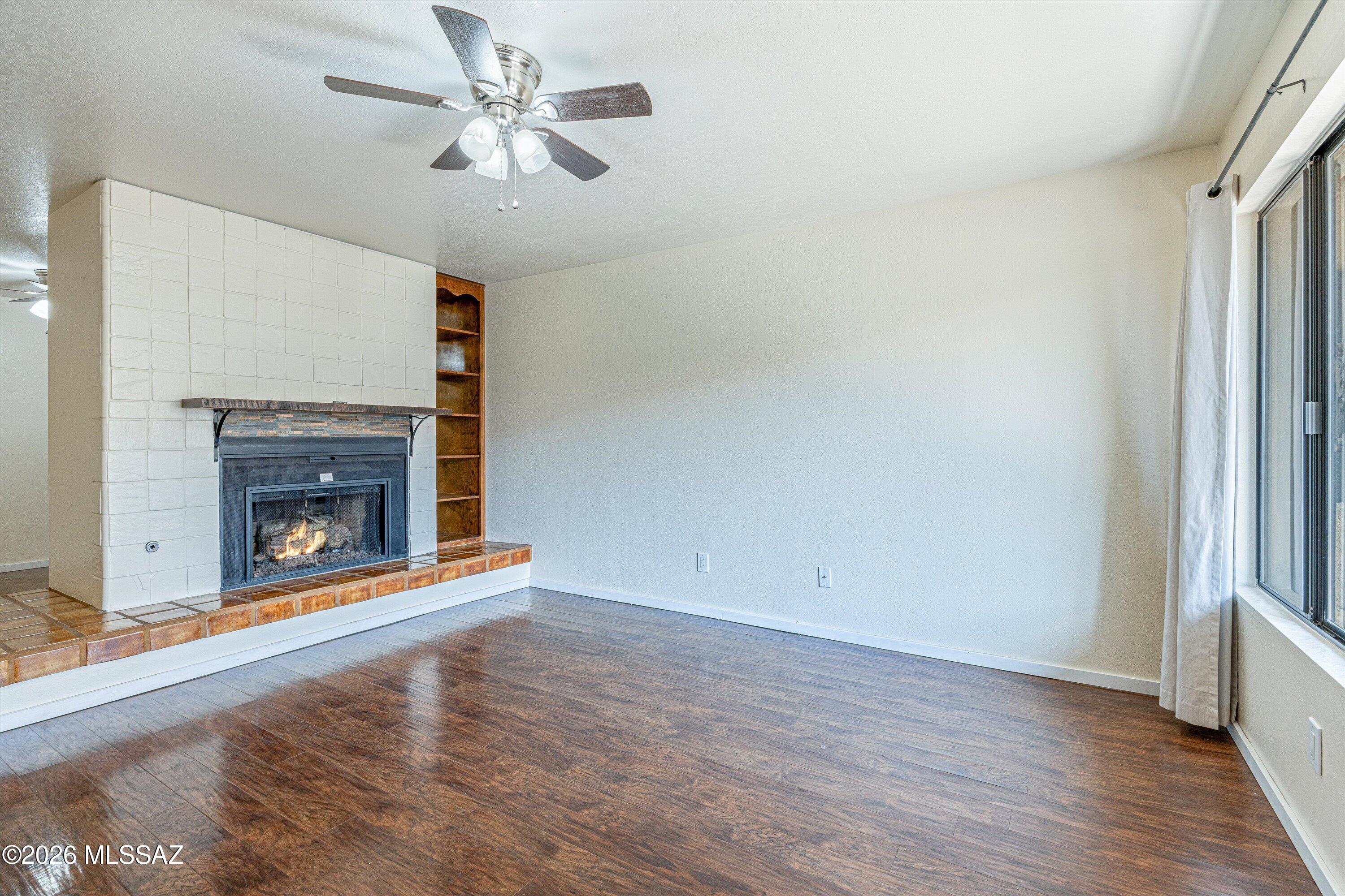 Las Casas Bellas Condo (1-44) - Residential