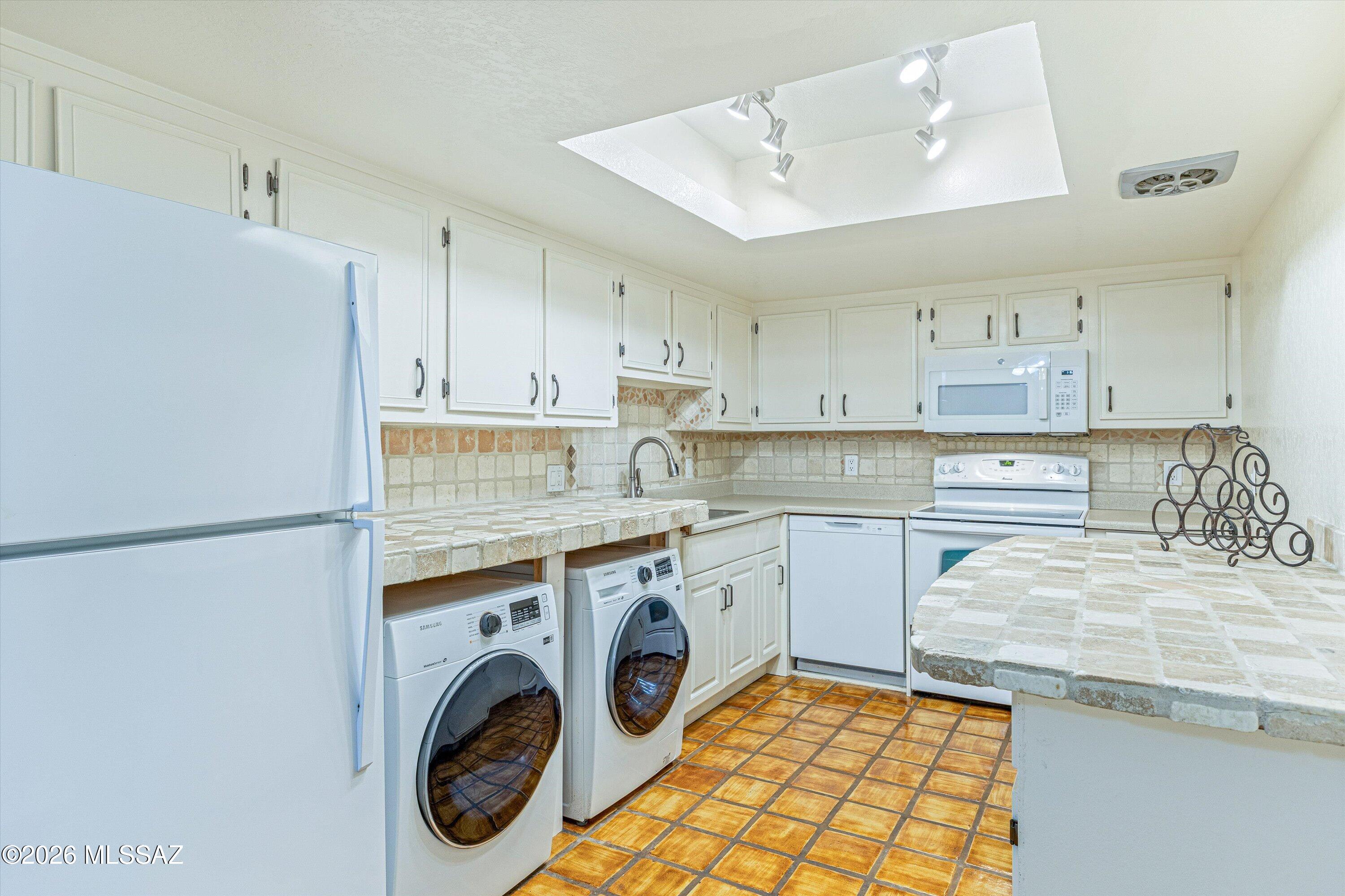 Las Casas Bellas Condo (1-44) - Residential