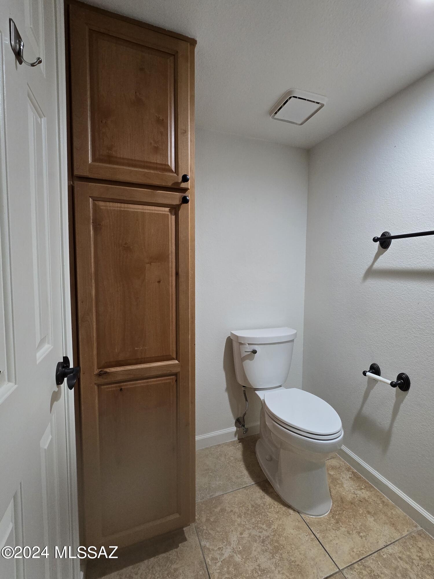 Skyline Village Condominium (1-168) - Residential Lease