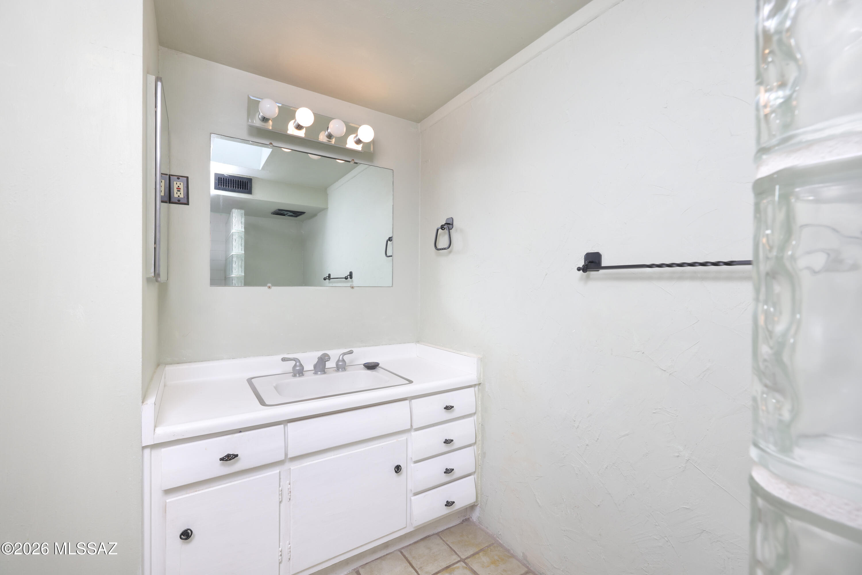 Catalina Village NO.3(1-77) - Residential