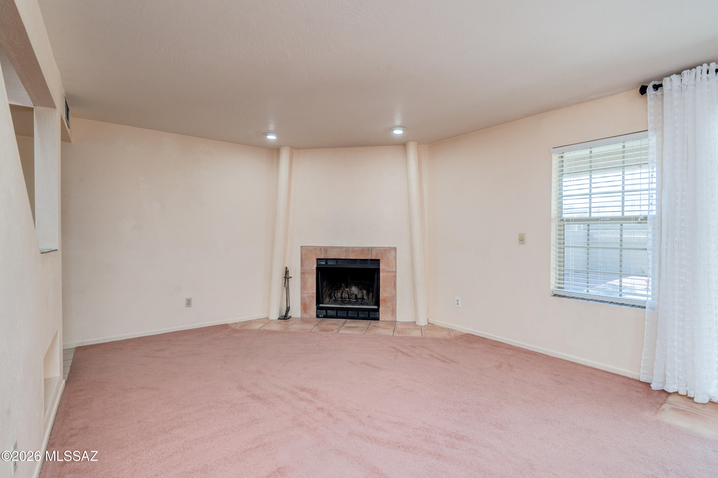 Belle Vista Townhomes (1-83) - Residential Lease