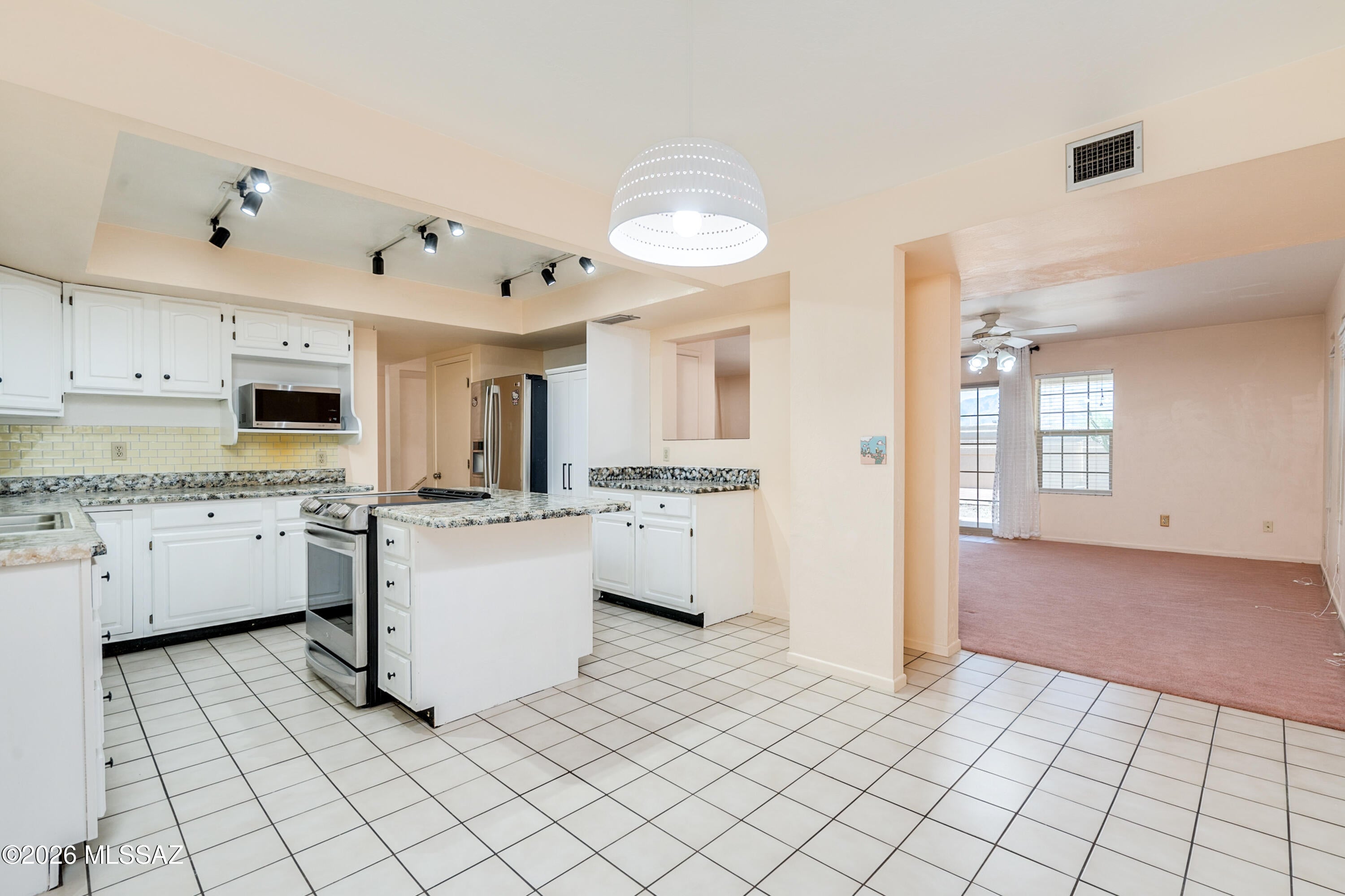 Belle Vista Townhomes (1-83) - Residential Lease