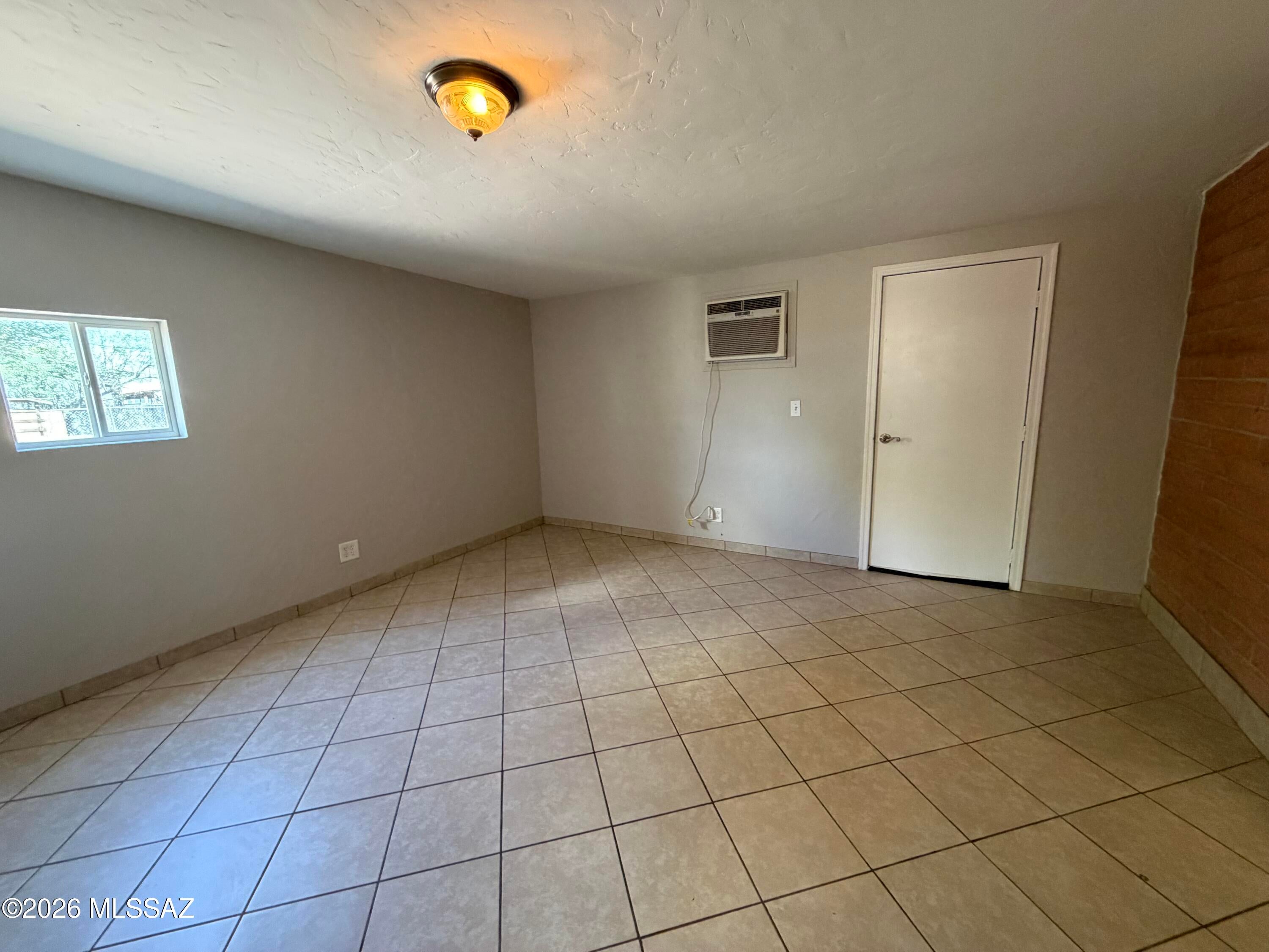 El Rio Park - Residential Lease