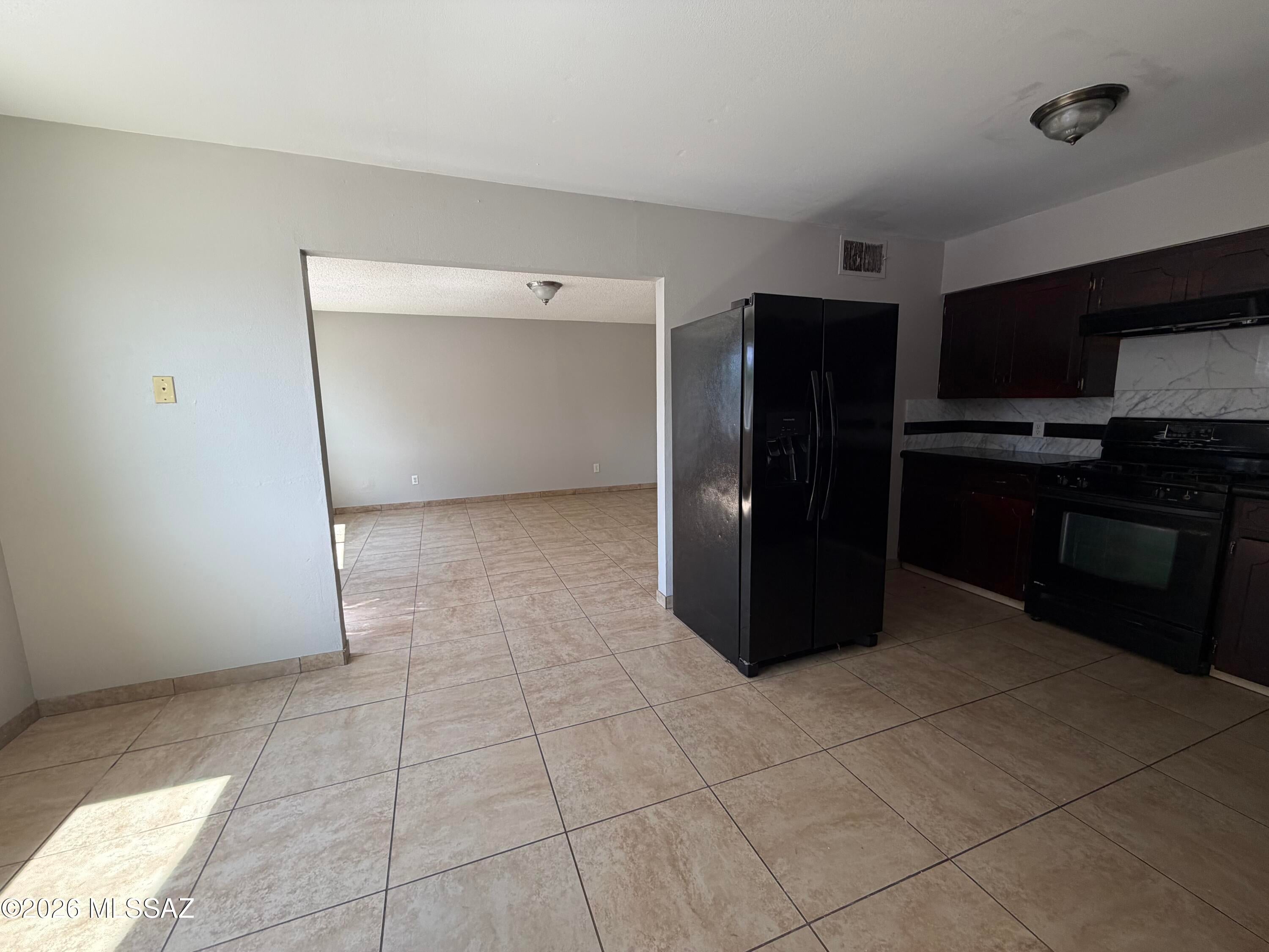El Rio Park - Residential Lease