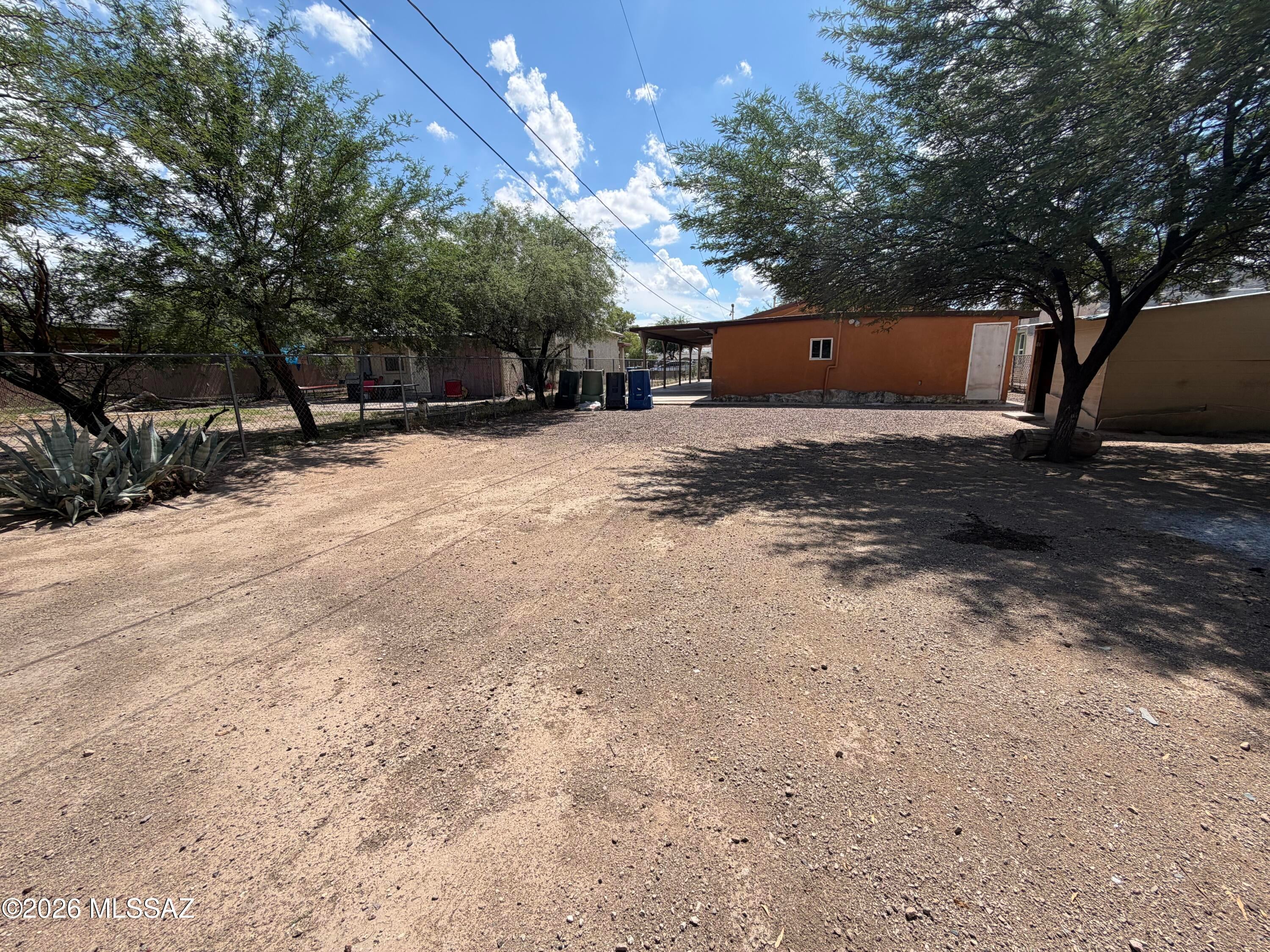 El Rio Park - Residential Lease