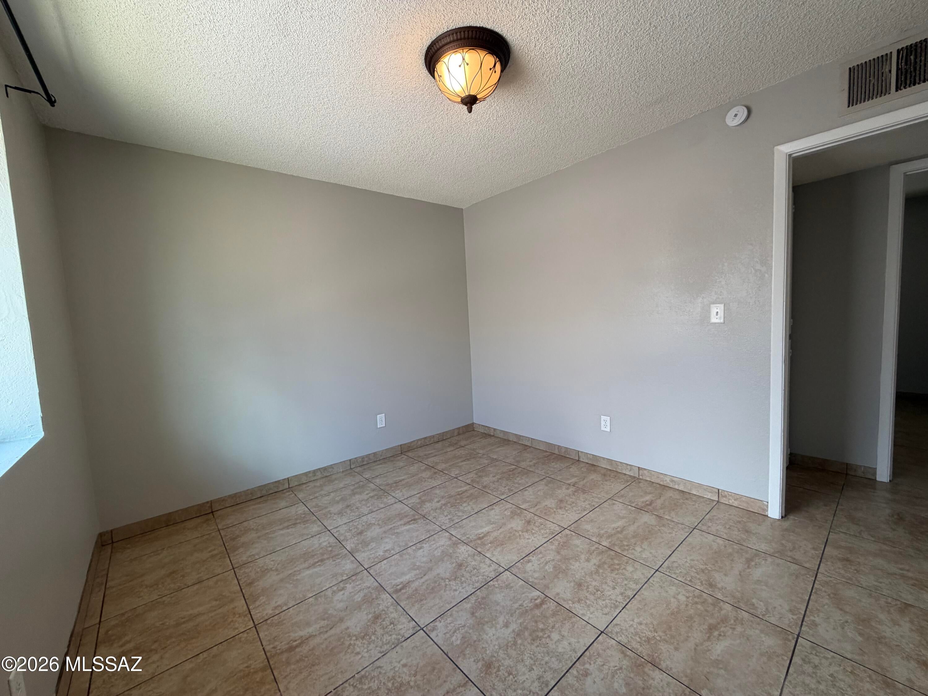 El Rio Park - Residential Lease