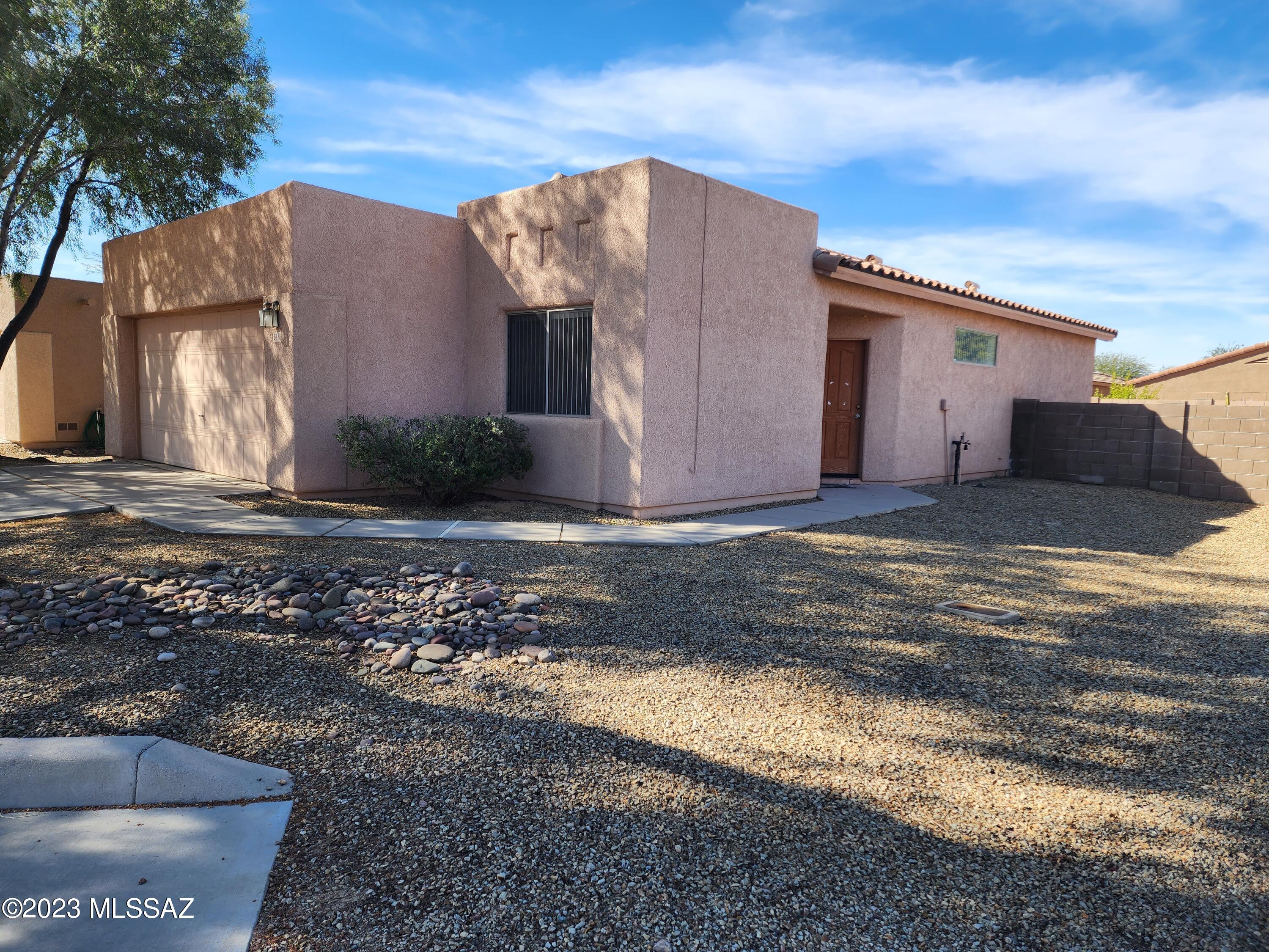 Riverside Crossing (1-133) - Residential Lease